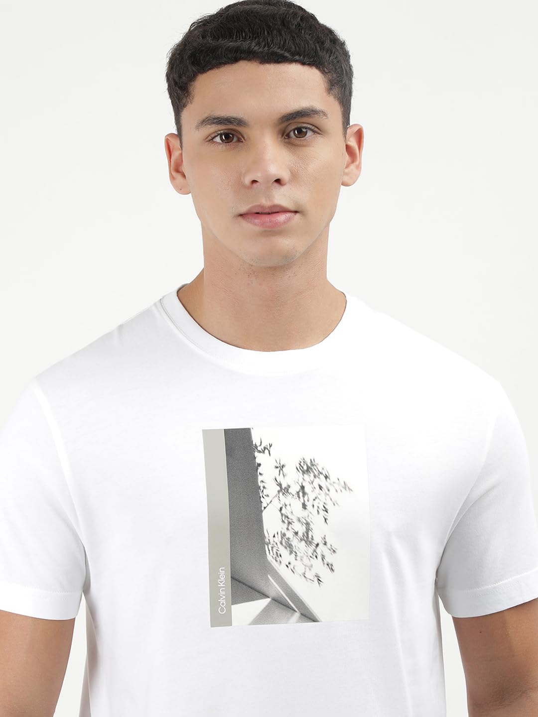 Calvin Klein Mens White Color T-Shirt (S)