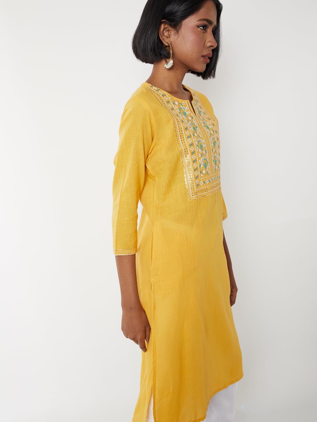 Max Women's Cotton Blend Regular Kurta