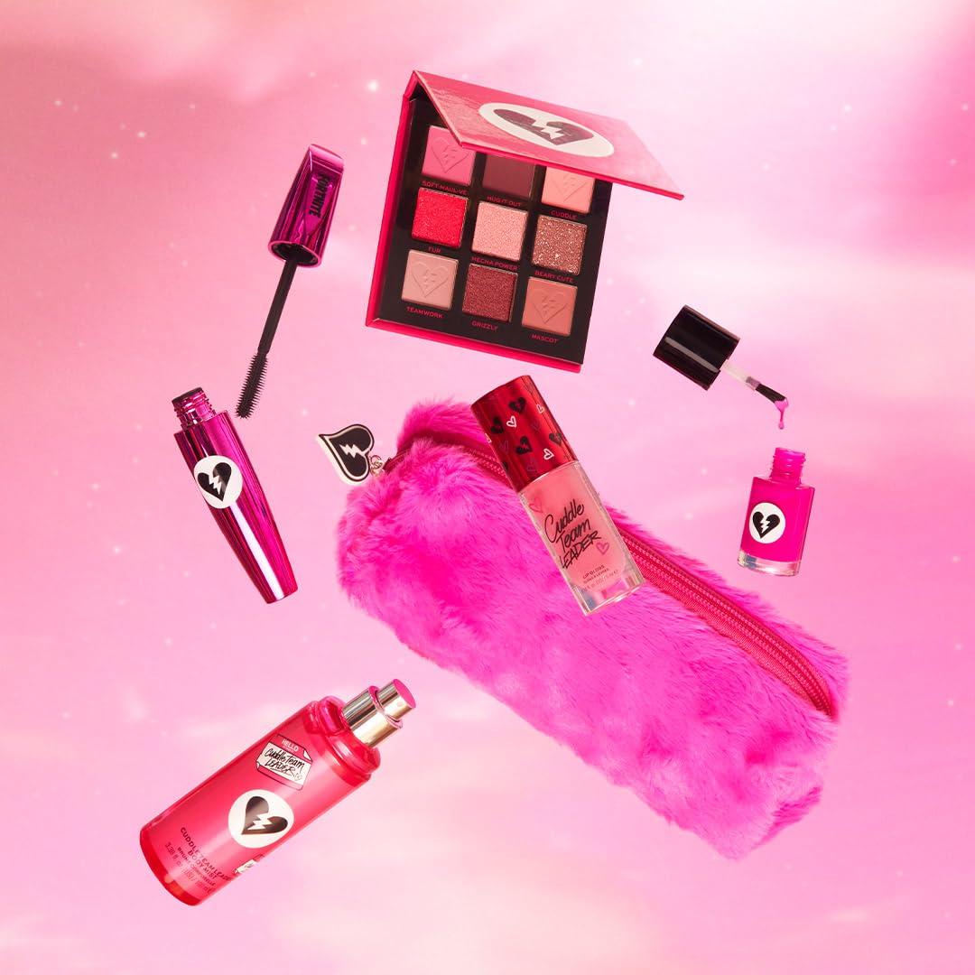 Makeup Revolution- X Fortnite-9 Pan Shadow Palette- Cuddle Team Leader | Unlock the cutest looks |Balance of bright mattes and berry-toned shimmers | Pigmented shades of soft & fluffy pinks | 9gm