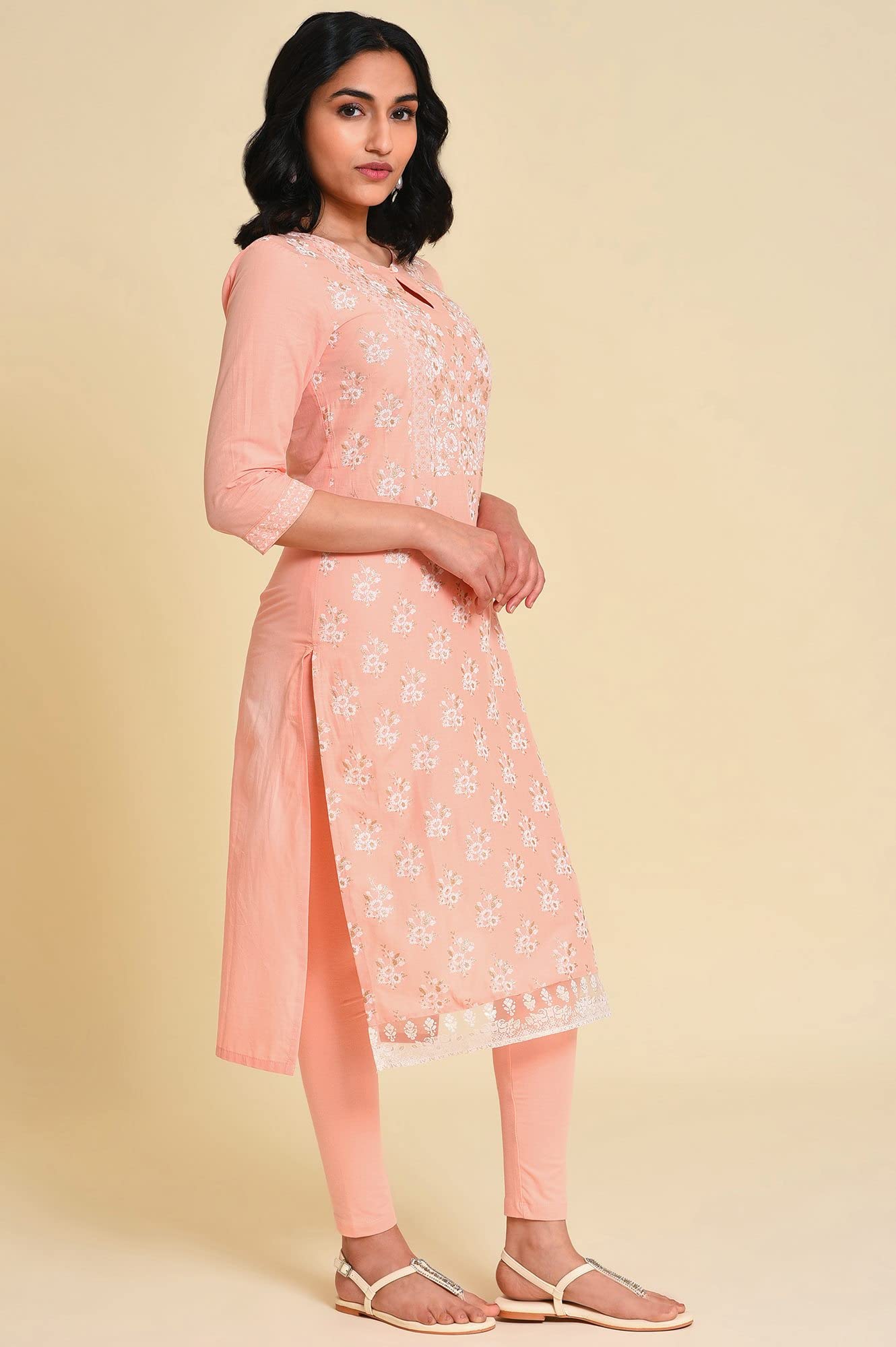 W for Woman Peach Glitter Printed Kurta_23FEW19021-121385_L