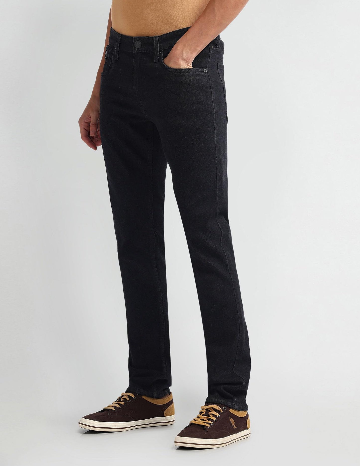 U.S. POLO ASSN. Men's Brandon Slim Tapered Fit Mid Rise Jeans (UDJENO1811_Black_34)