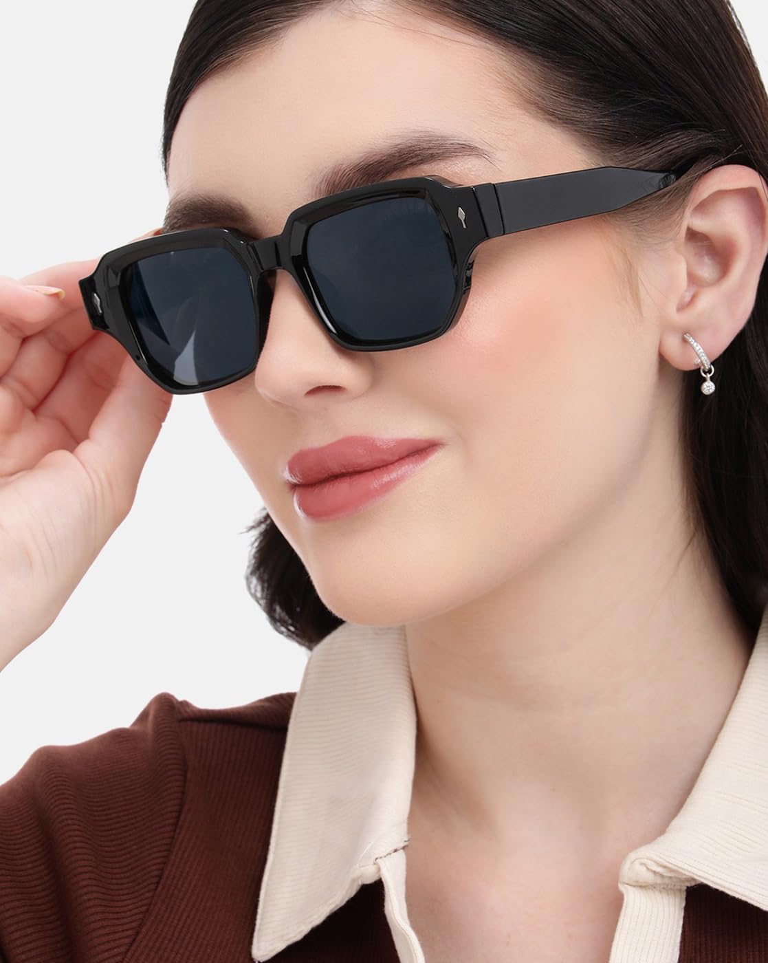 Carlton London Black Toned with Blue Polarised Lens Sunglass for women