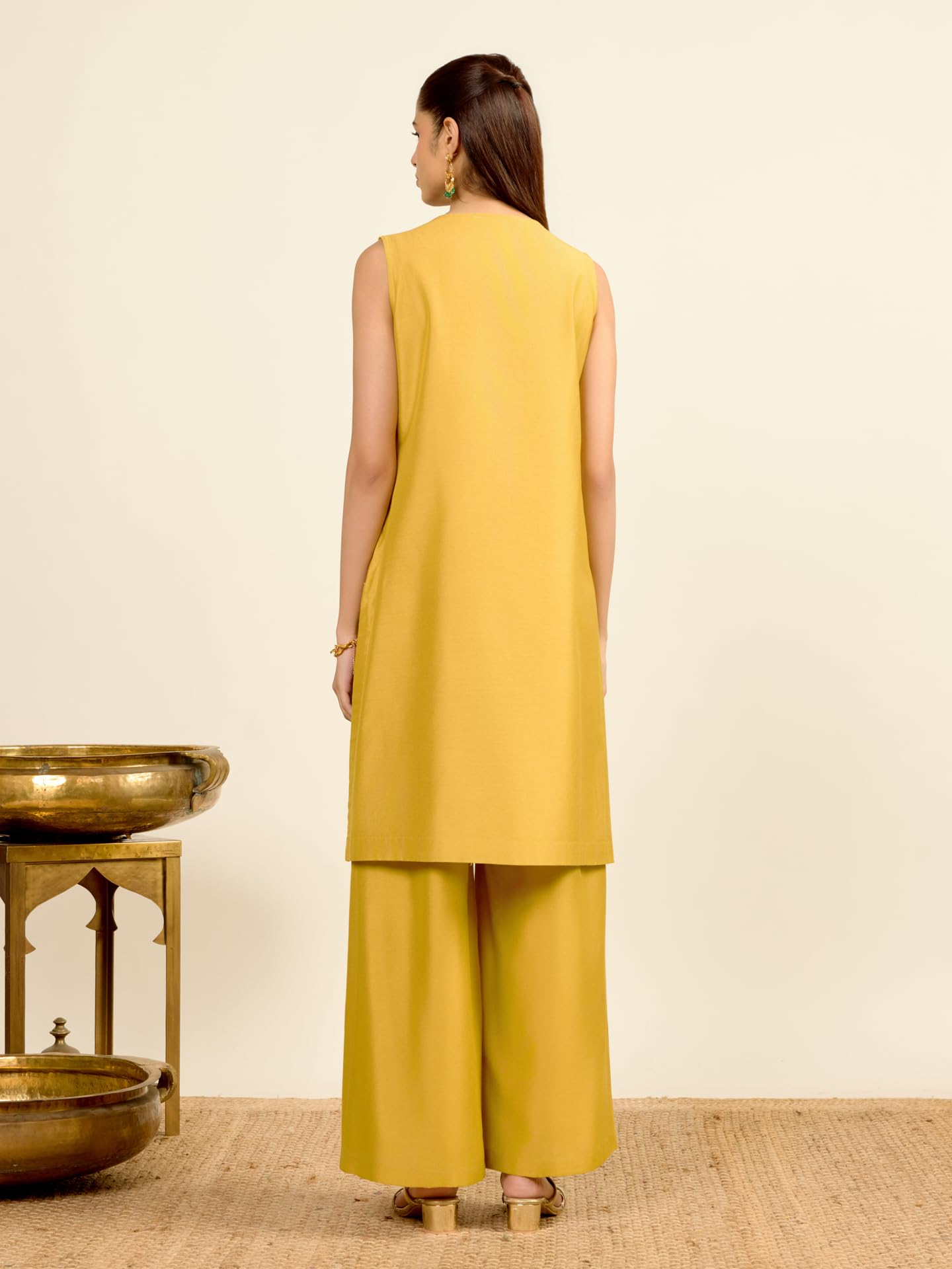 Aarke Ritu Kumar Lime Green Aroma Solid Kurta With Pant And Dupatta