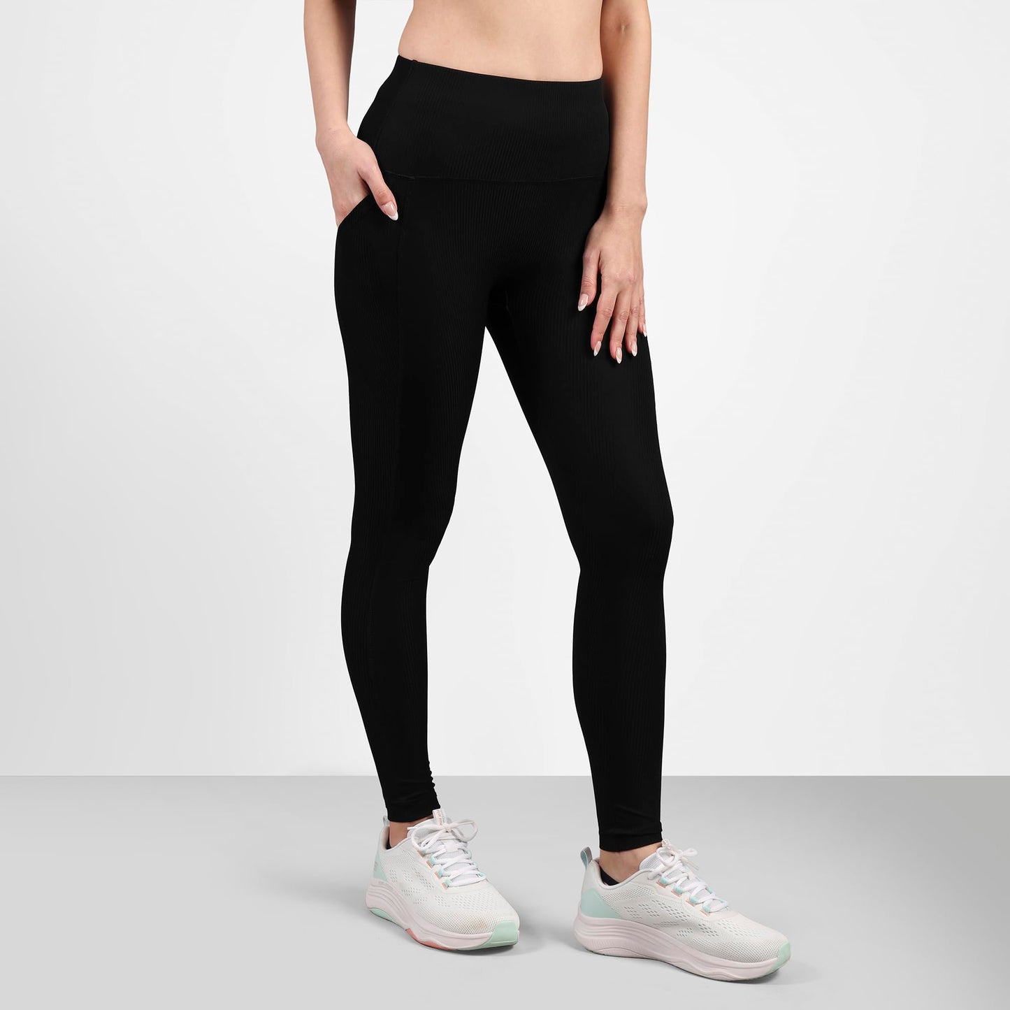 Skechers Women Vertical Pattern Black Leggings