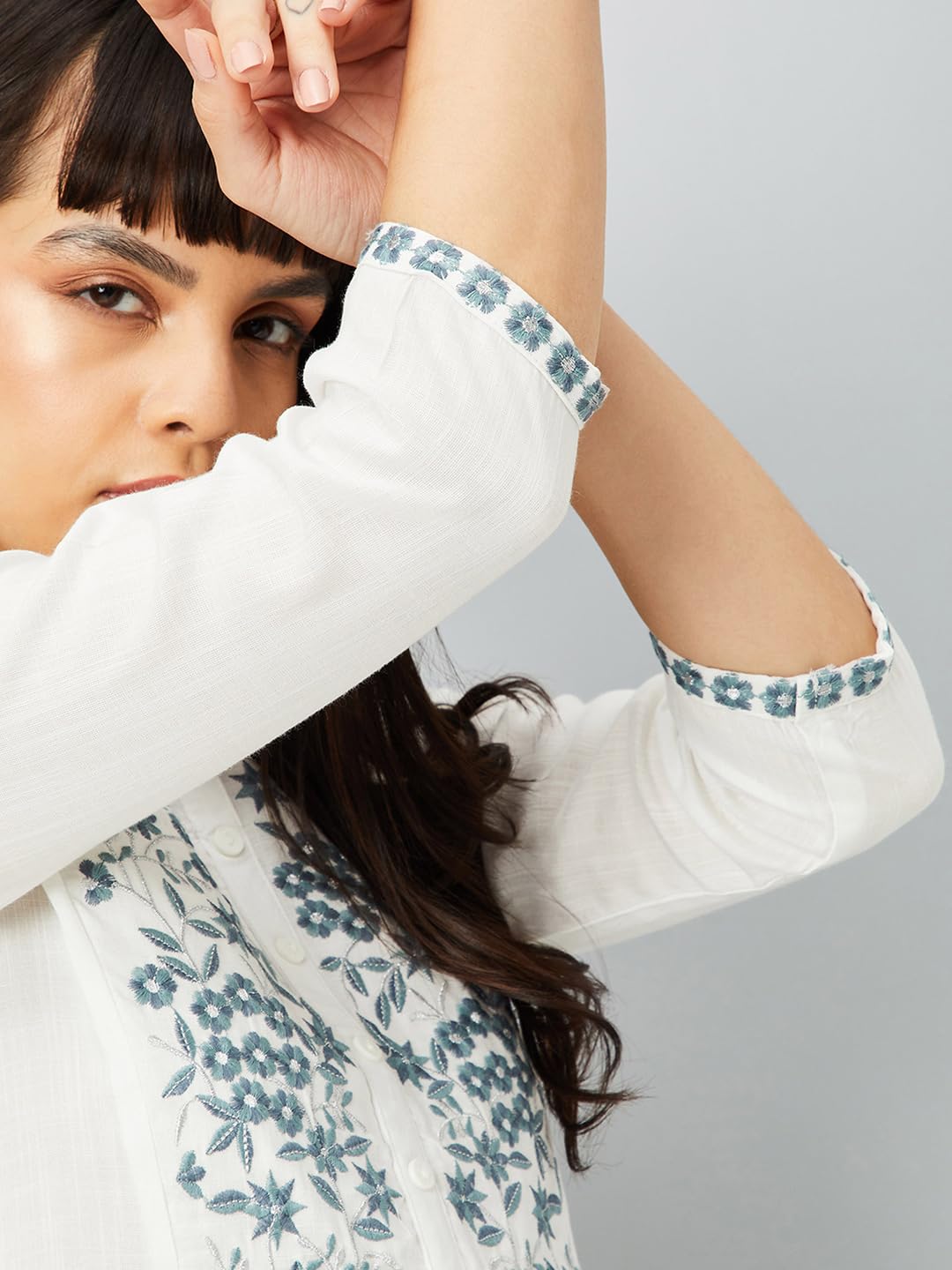 Max Women's Rayon Blend Regular Regular Fit Kurta (Vieksu24Da_Off White_L