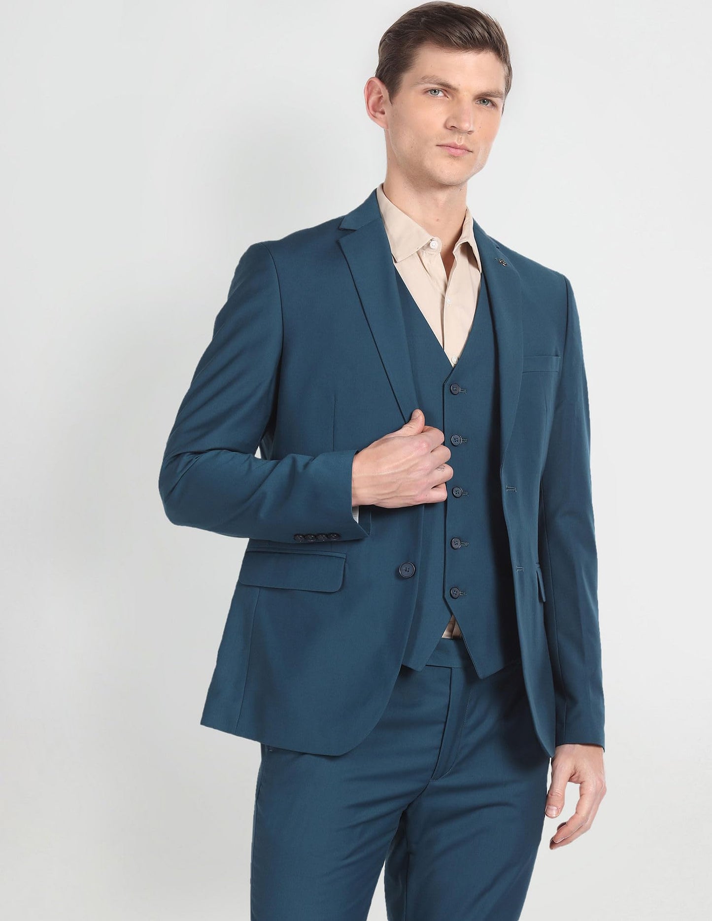 Arrow Solid Tailored Fit Three Piece Suit Teal