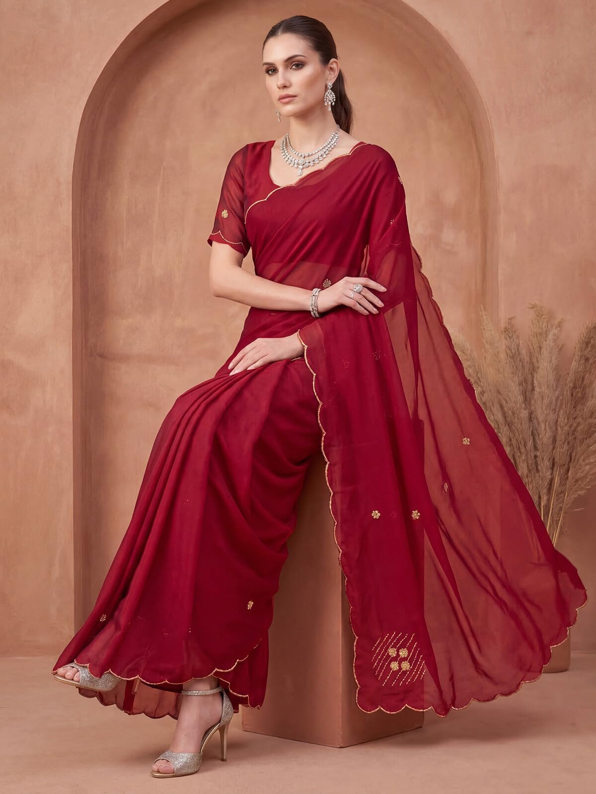 SIRIL Women's Silk Scalloped Border Saree with Unstitched Blouse Piece (5077S843A_Maroon)