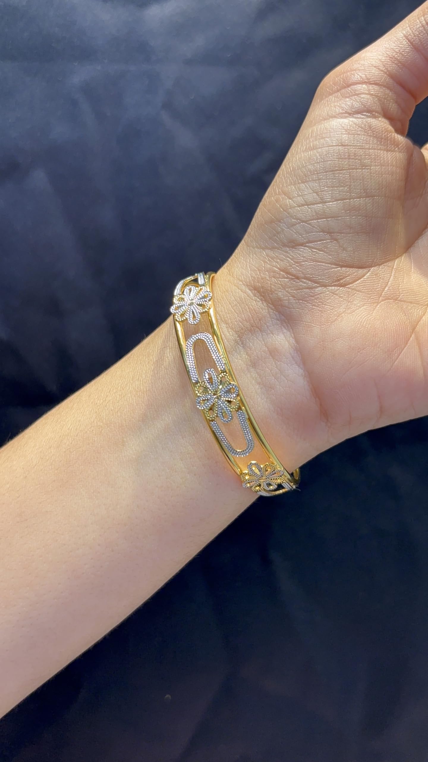 CYGNI BANGLES Womens Luxury Bracelets 18kt Yellow Gold Gold Plated CNC Bracelet for Women Traditional Design Froming Jewelry (LF-Yellow-05)