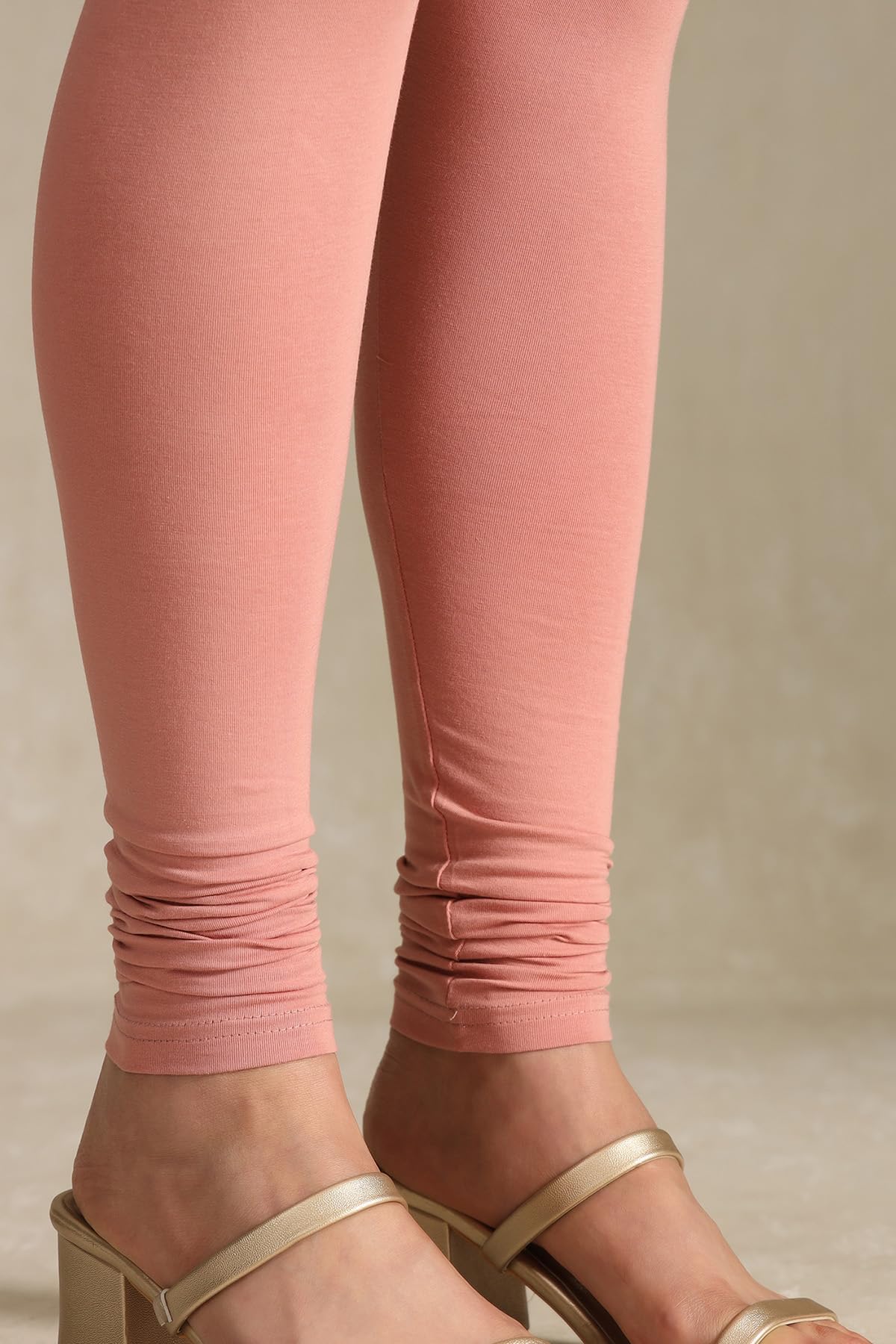 Soch Womens Onion Pink Cotton Blend Solid Leggings
