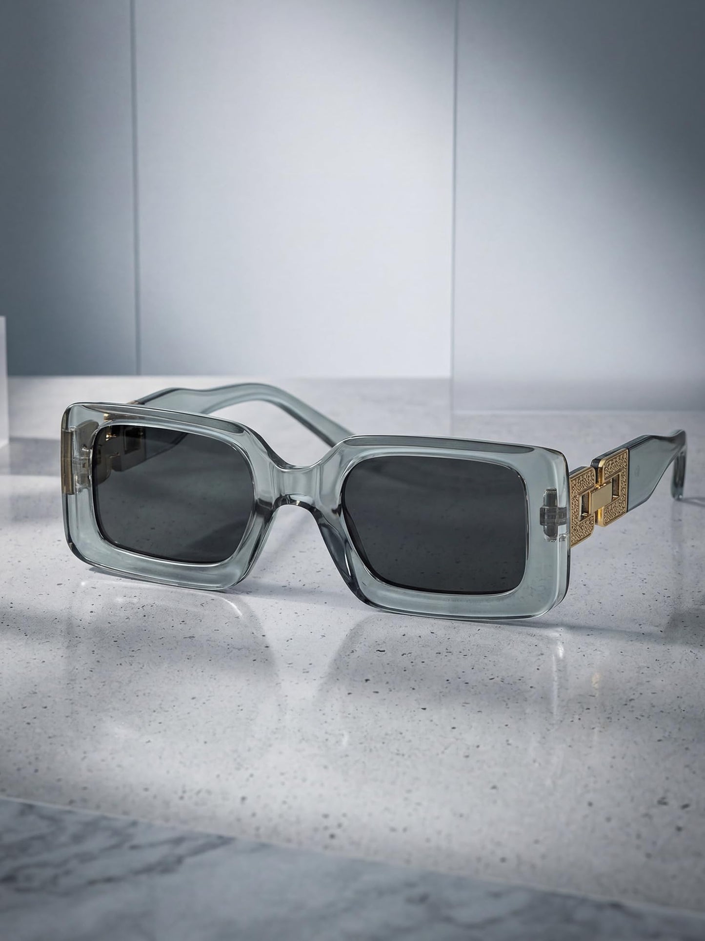 Carlton London Women Grey & Gold Toned UV Protected Black Lens Square Sunglasses