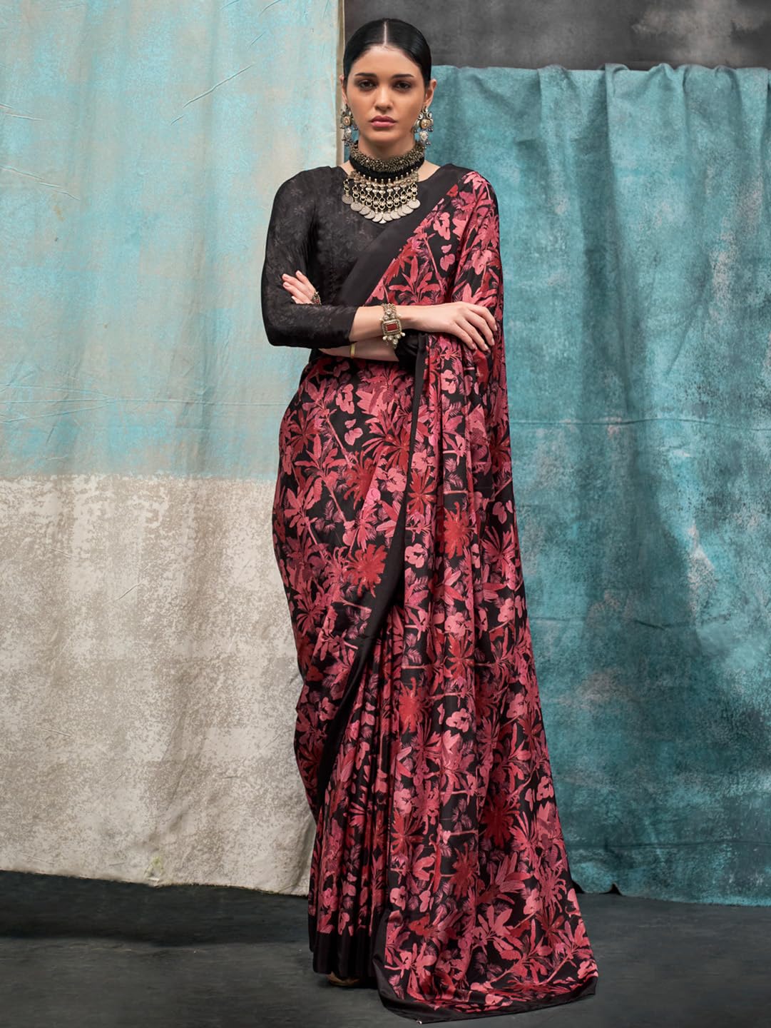 SAREE MALL Women's Black Crepe Bagru Printed Saree With Blouse Piece (KERNIA16002_RB)