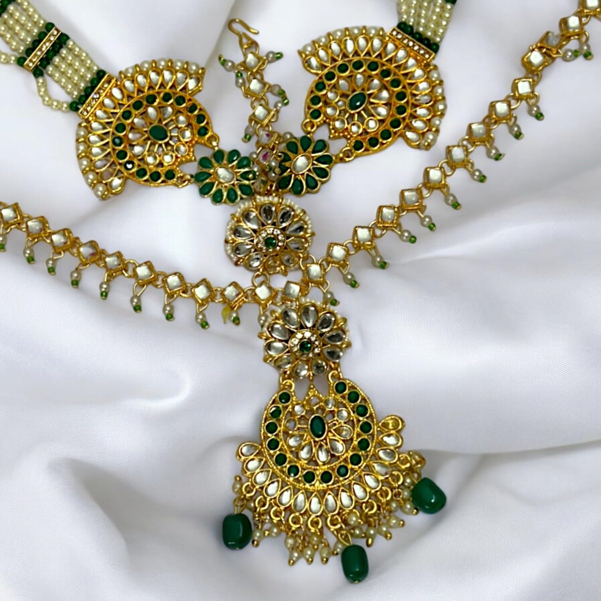 Accessher Gold Plated Traditional Kundan & Pearl Bridal Mathapatti/Sheeshphool with Transparent Invisible Maangtikka Supporter for Women & Girls.