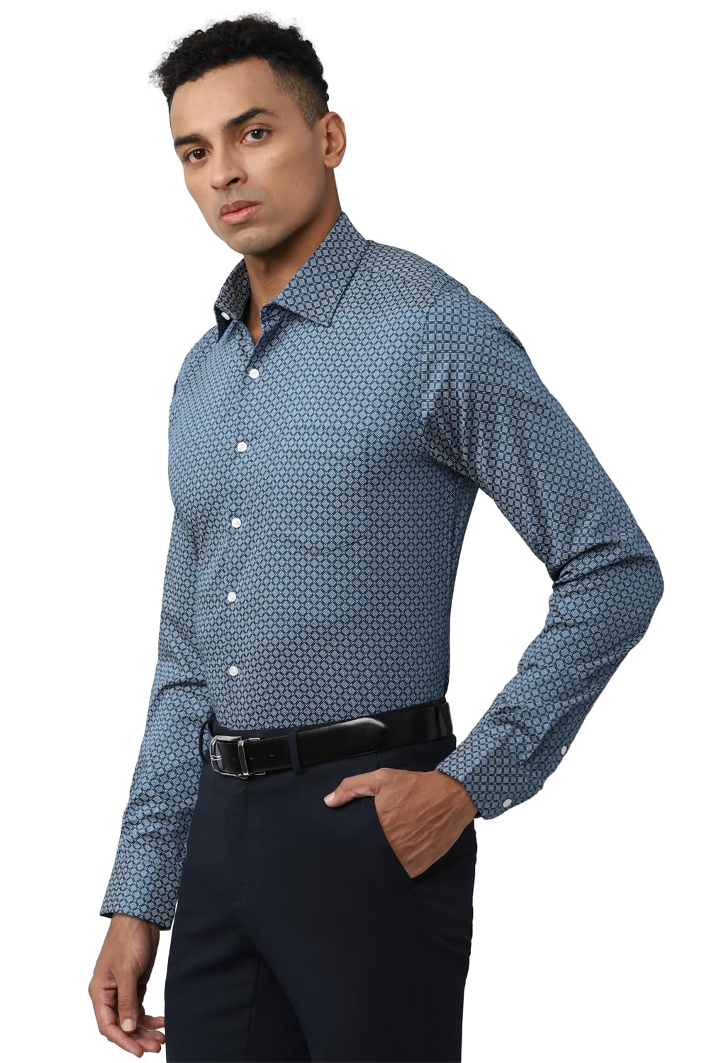 Van Heusen Cotton Men's Fitted Shirt (VHSFRSLBW67779_Medium Blue 42)