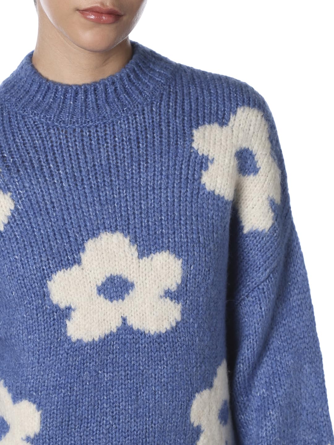 ONLY Jdykilian Flower Floral Self Design Pullover with Fuzzy Detail