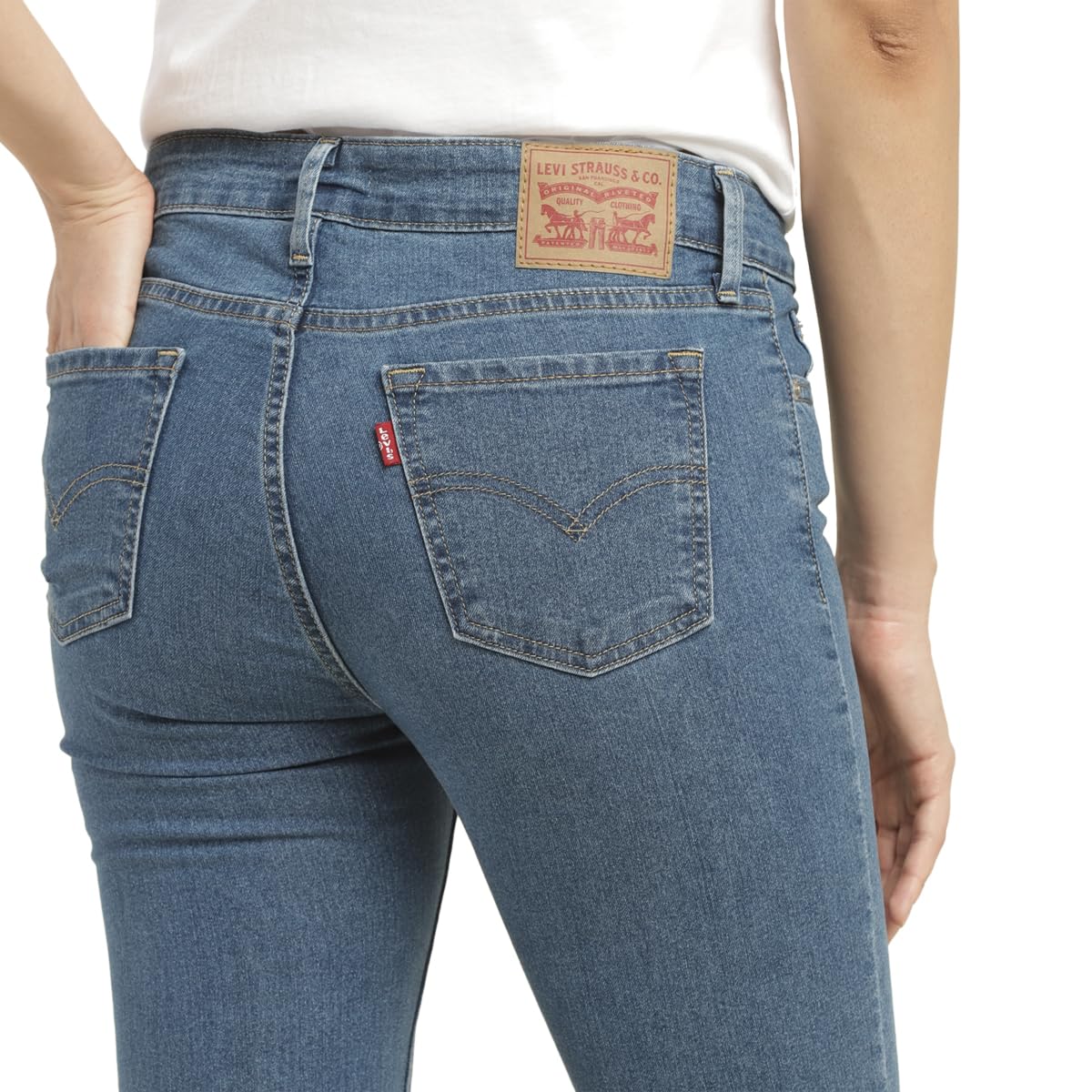 Levi's Women's 711 Skinny Fit Mid-Rise Jeans Blue