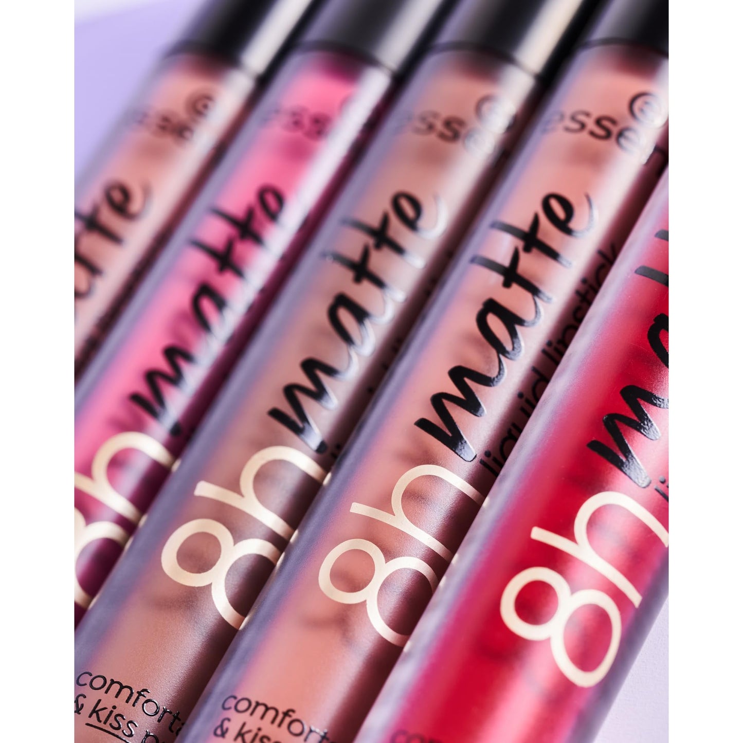essence 8H Matte Liquid Lipstick - 07 Classic Red (2.5 ml)