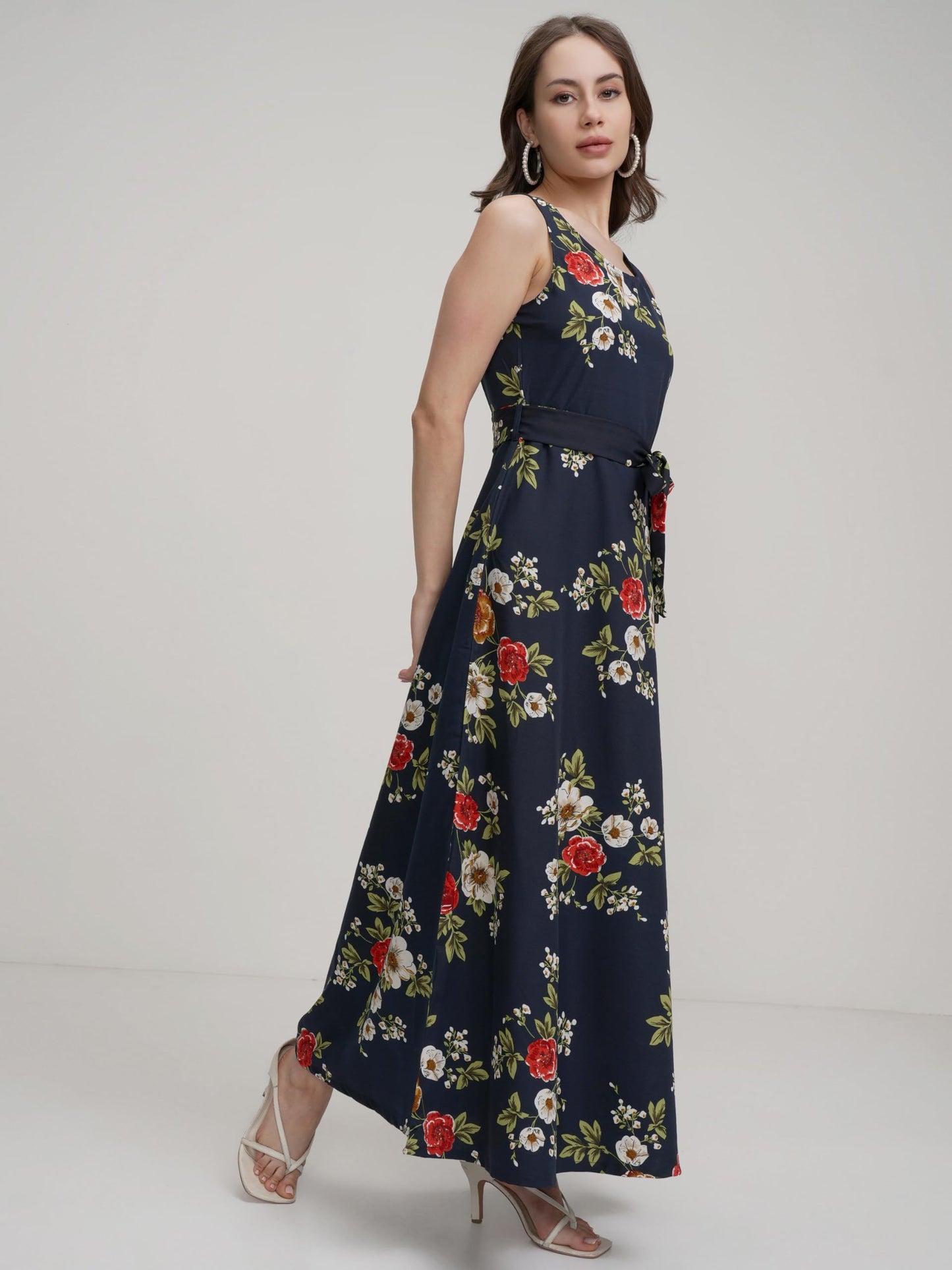 Tokyo Talkies Women Sleeveless Boat Neck Regular Fit TTJ6003091 M Black