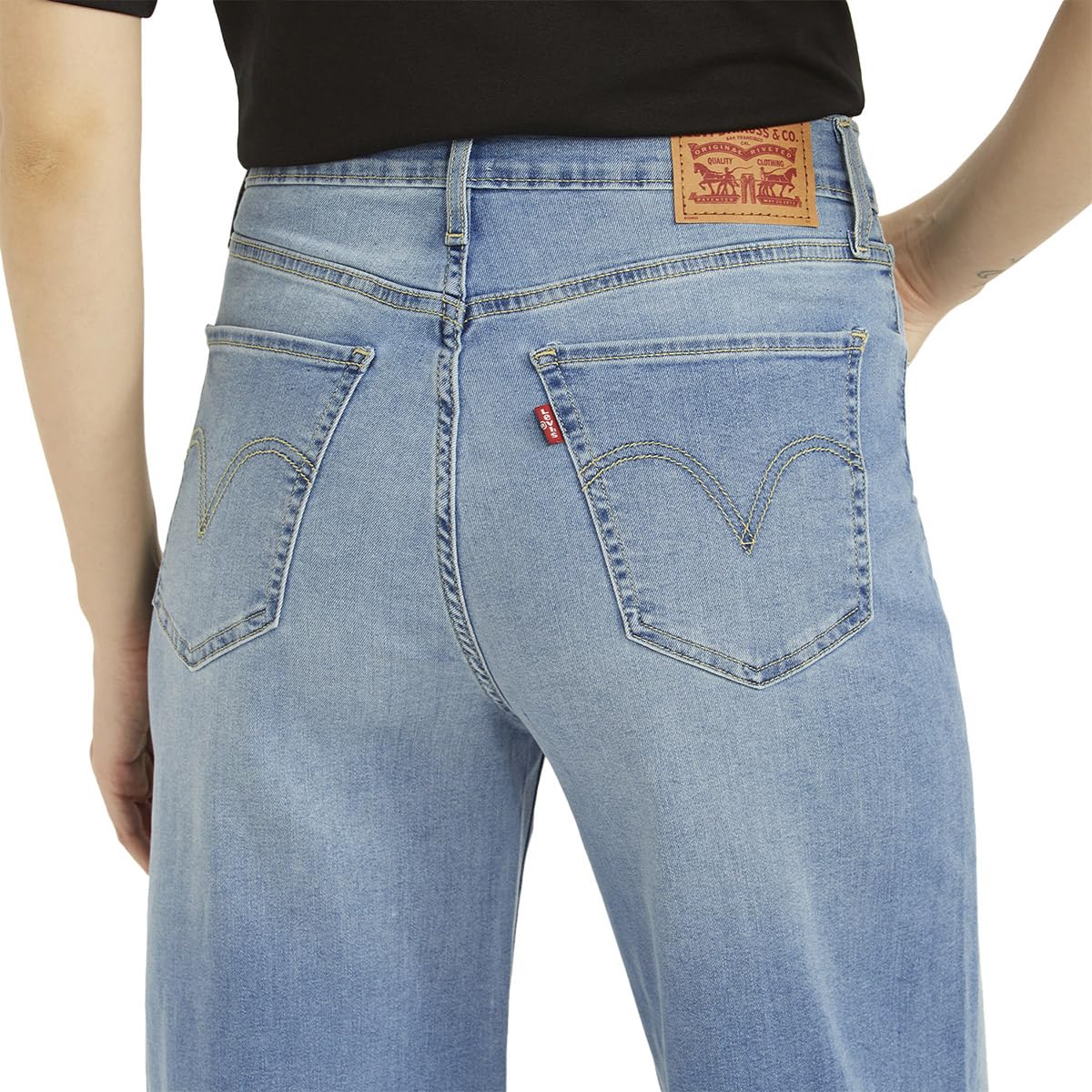 Levi's Women's Mid Indigo Flared Fit High-Rise Jeans, 1001, 32
