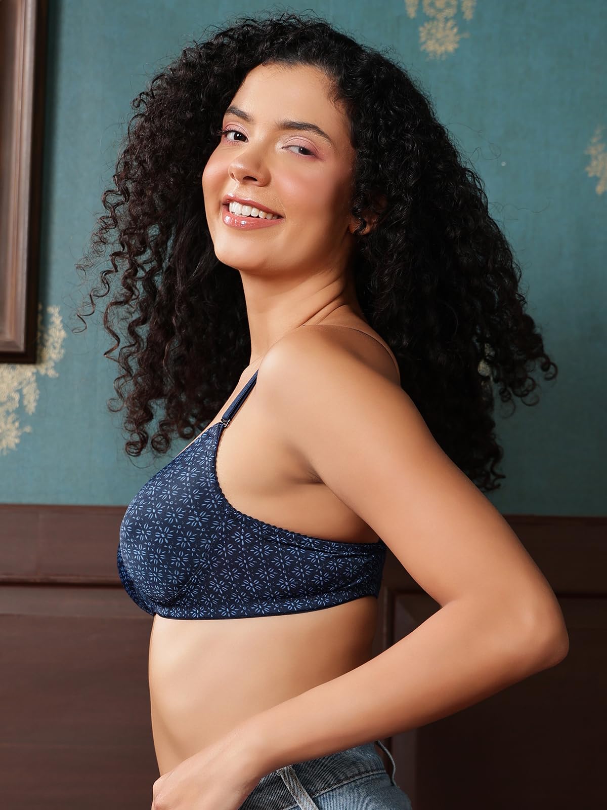 Clovia Women's Padded Non-Wired Full Coverage Floral Print Multiway T-Shirt Bra