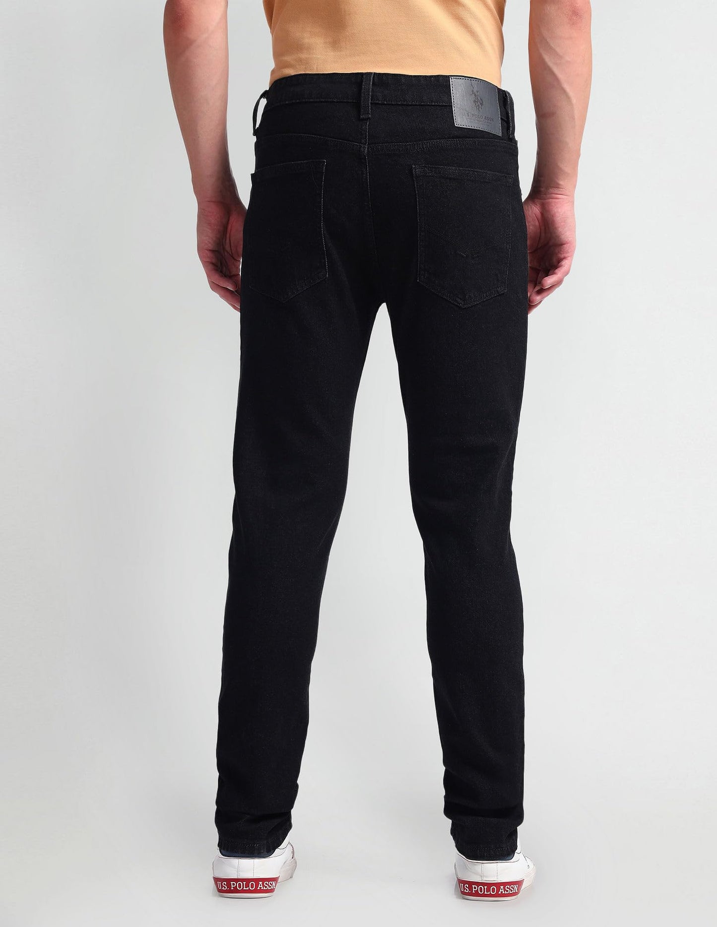 U.S. POLO ASSN. Men's Brandon Slim Tapered Fit Mid Rise Jeans (UDJENO1805_Black_32)