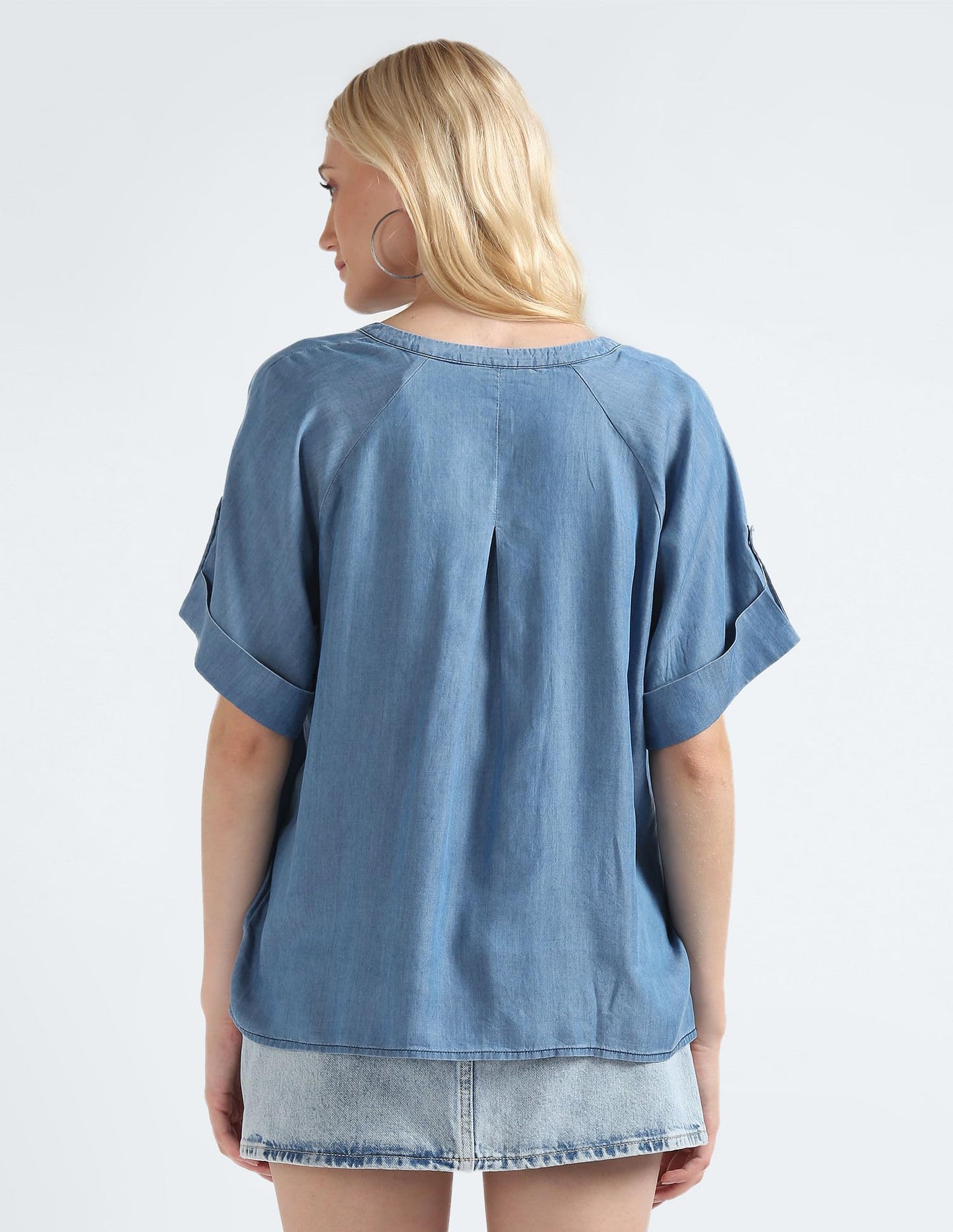 Tommy Hilfiger Blue Lyocell Women's V-Neck Solid Short Sleeve Top (L)