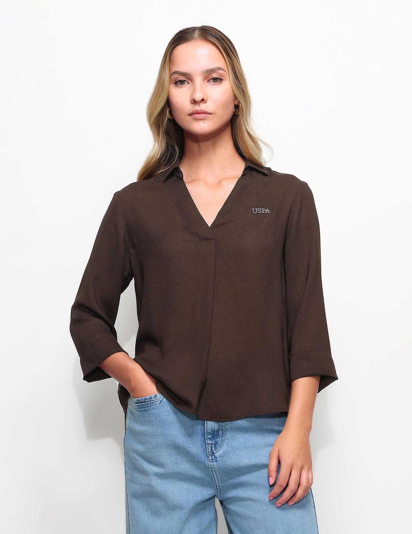 Textured Knotch Collar Top