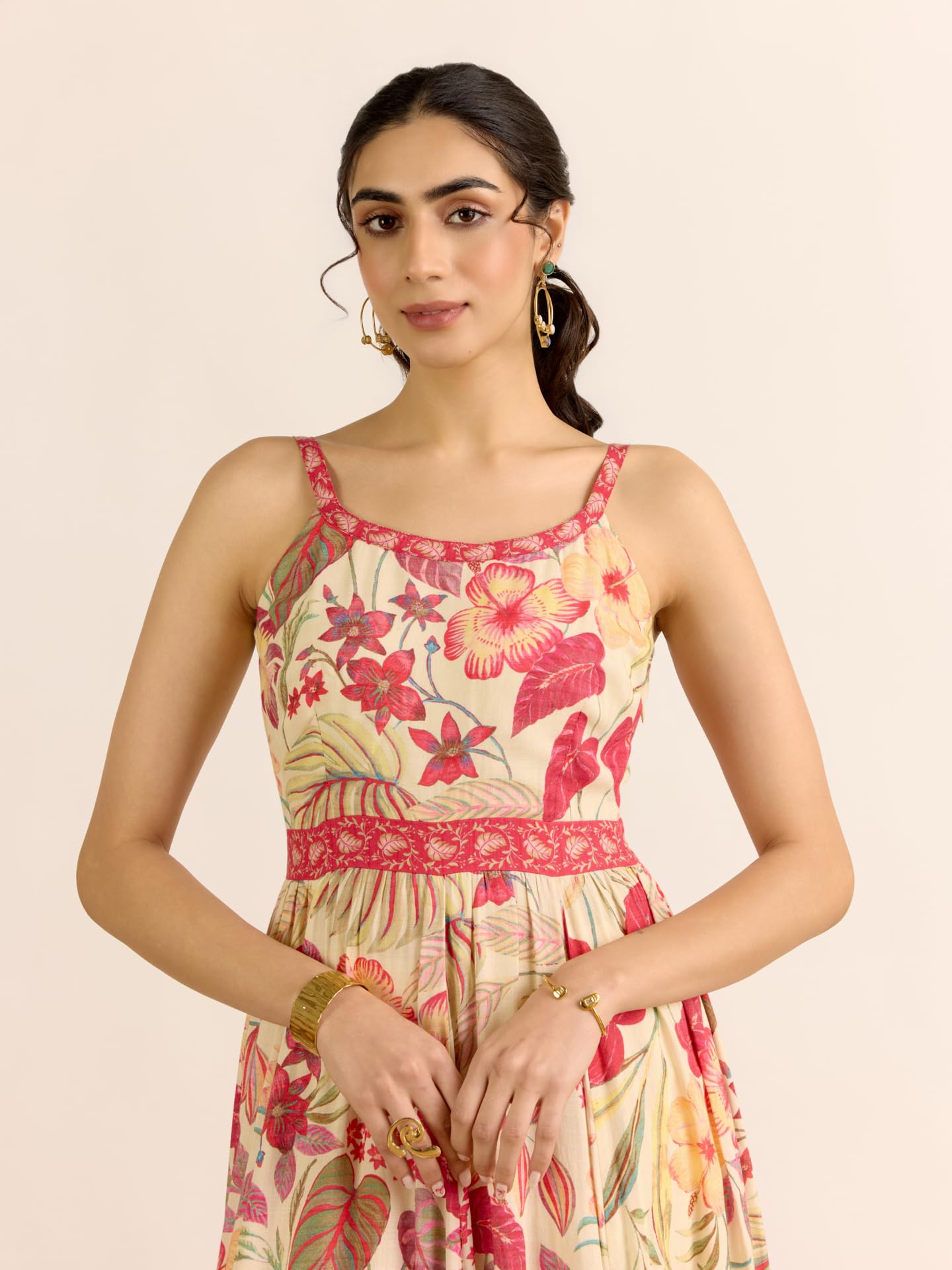 Aarke Ritu Kumar Ecru Aurora Kurta With Pant And Dupatta