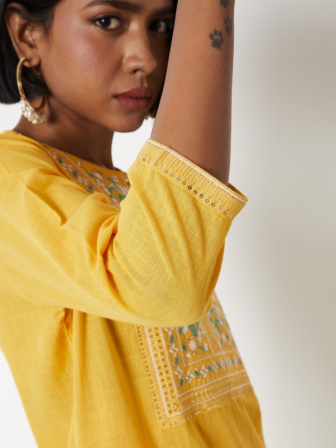 Max Women's Cotton Blend Regular Kurta