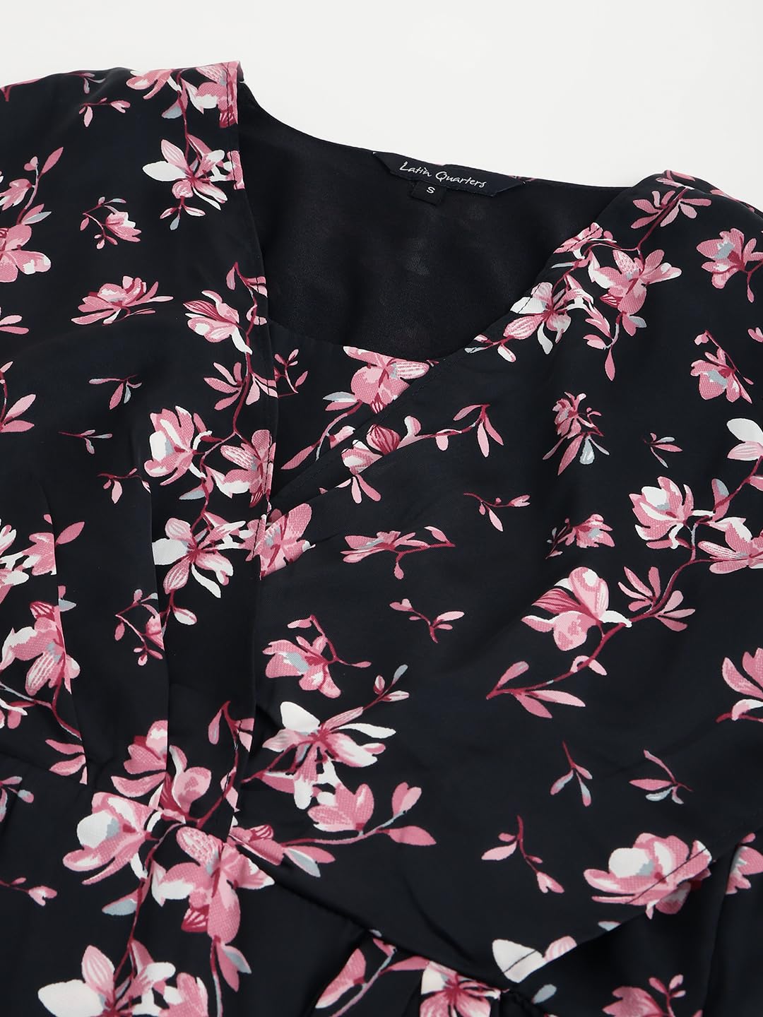 Latin Quarters Women Black Cap Sleeve V-Neck Printed Top_XXL