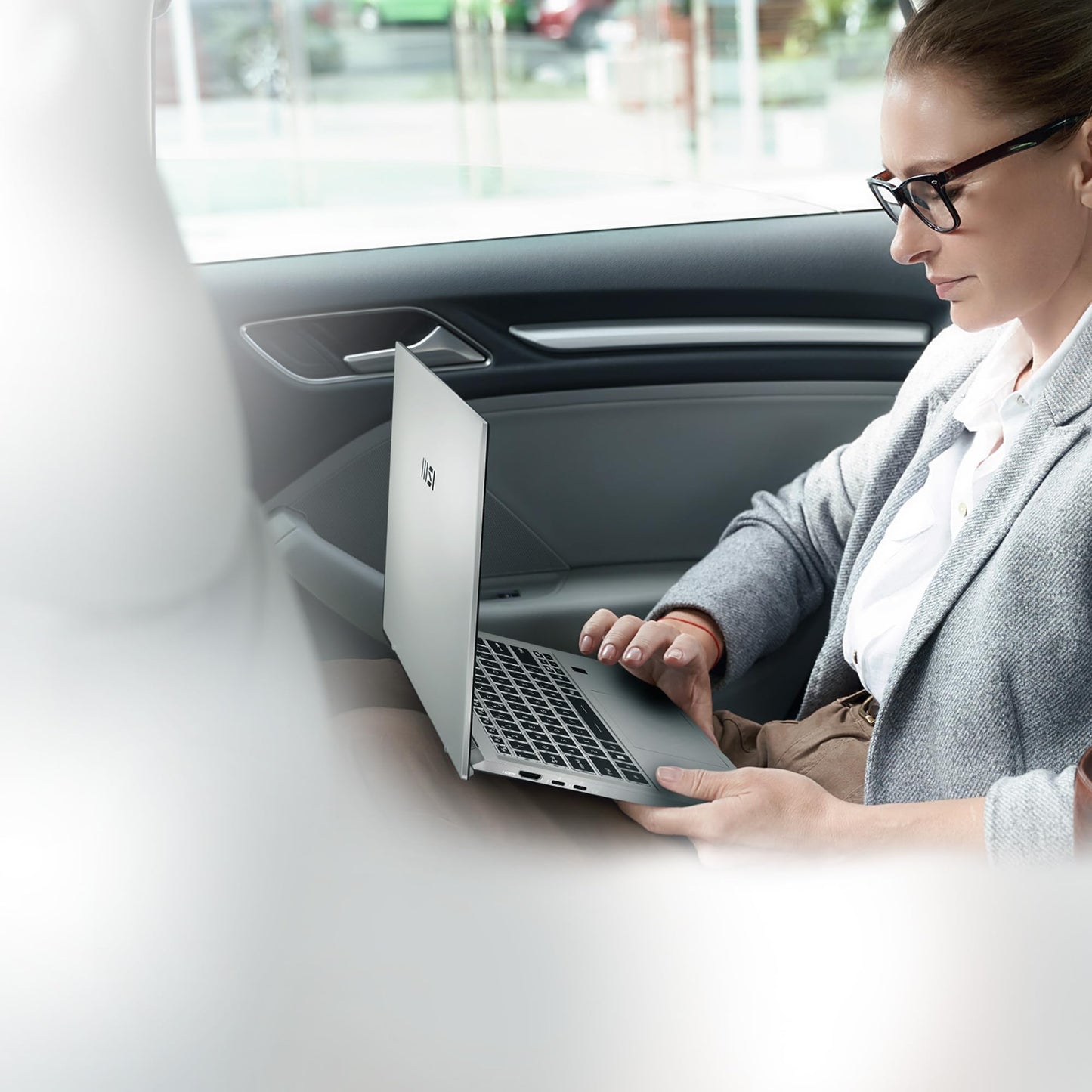 MSI Prestige 14 Evo, Intel 12th Gen. i5-1240P, 36CM FHD+ 60Hz Laptop (16GB/512GB NVMe SSD/Windows 11 Home/Intel Iris Xe Graphics/Urban Silver/1.29Kg), B12M-472IN