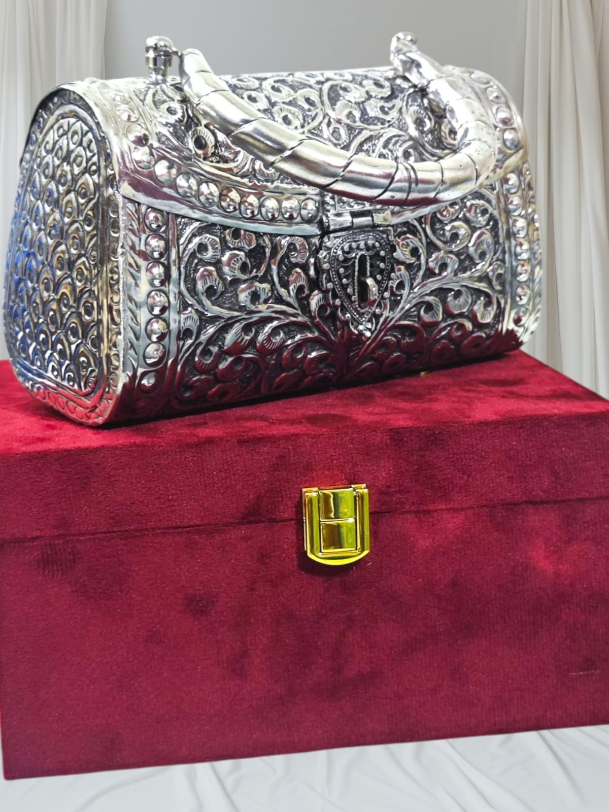 Trend Overseas Women's Clutch (Handle_Silver_10077_Silver)