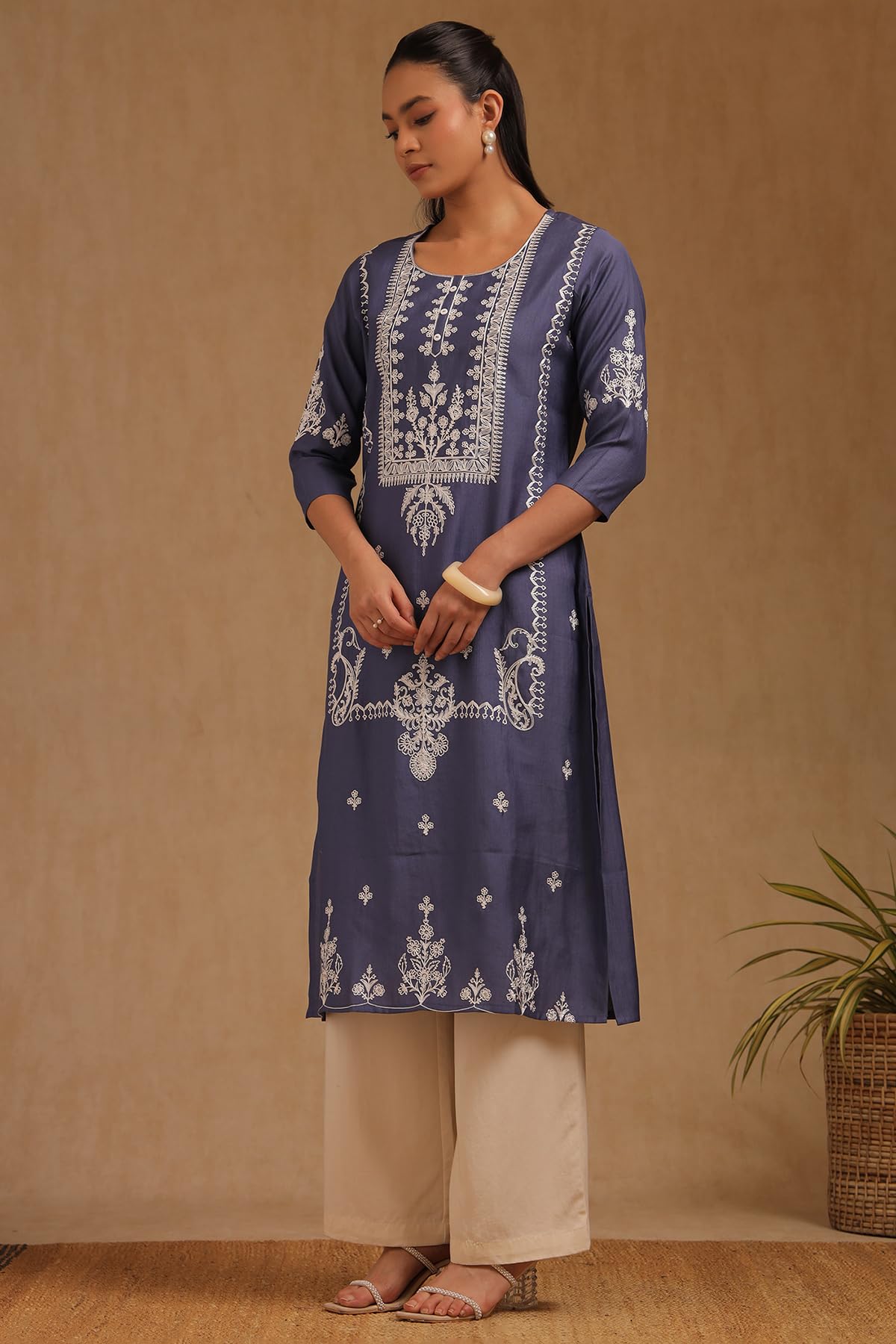 Soch Womens Gadwal Embroidered Kurta with Thread Work