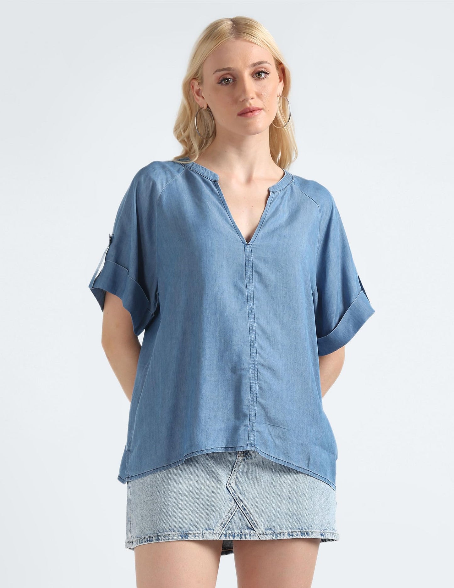Tommy Hilfiger Blue Lyocell Women's V-Neck Solid Short Sleeve Top (L)