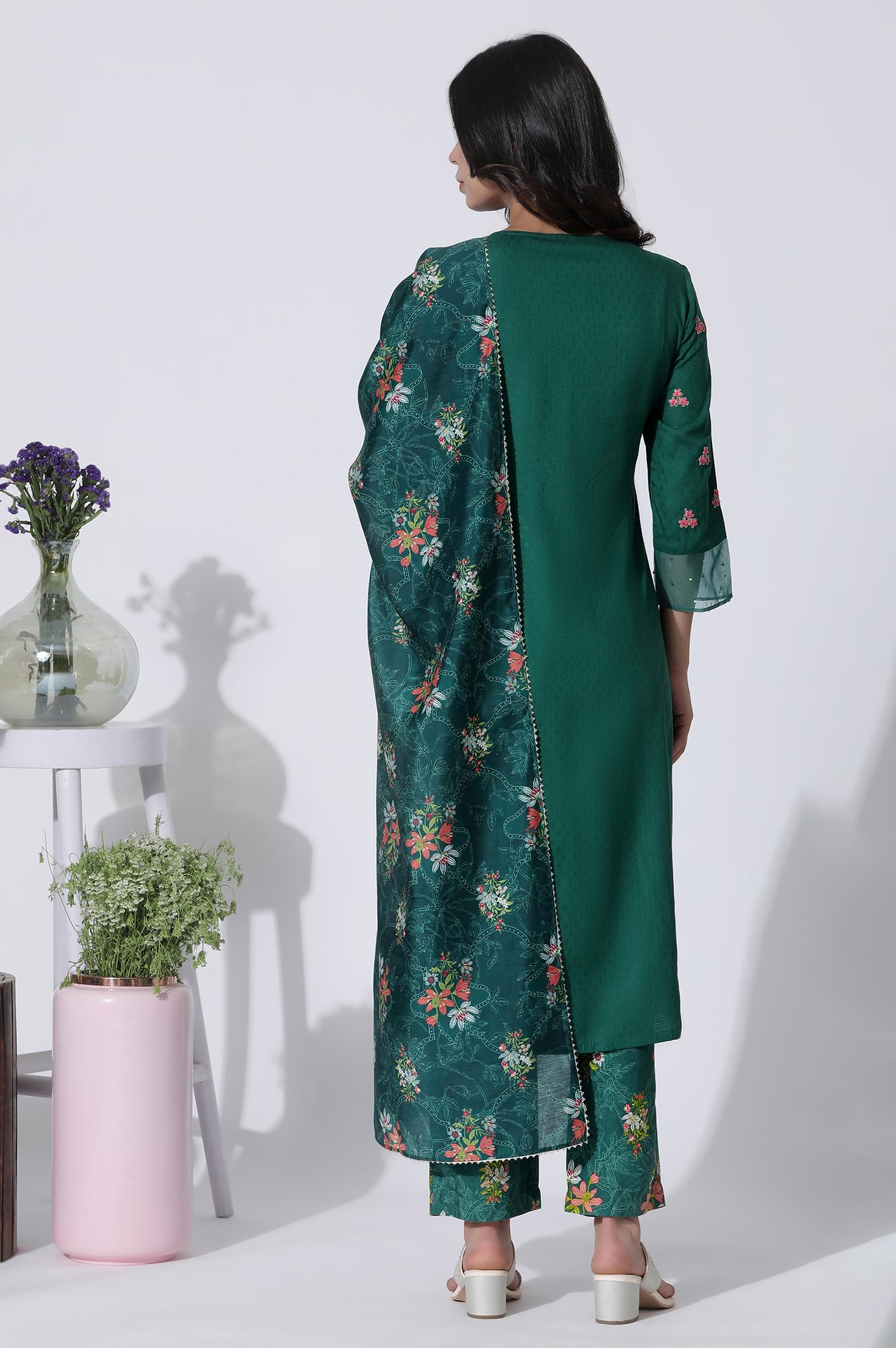 W for Woman Emerald Green Panelled Embroidered Kurta, Pants and Printed Chanderi Dupatta_24AUWS11400-221953_XL