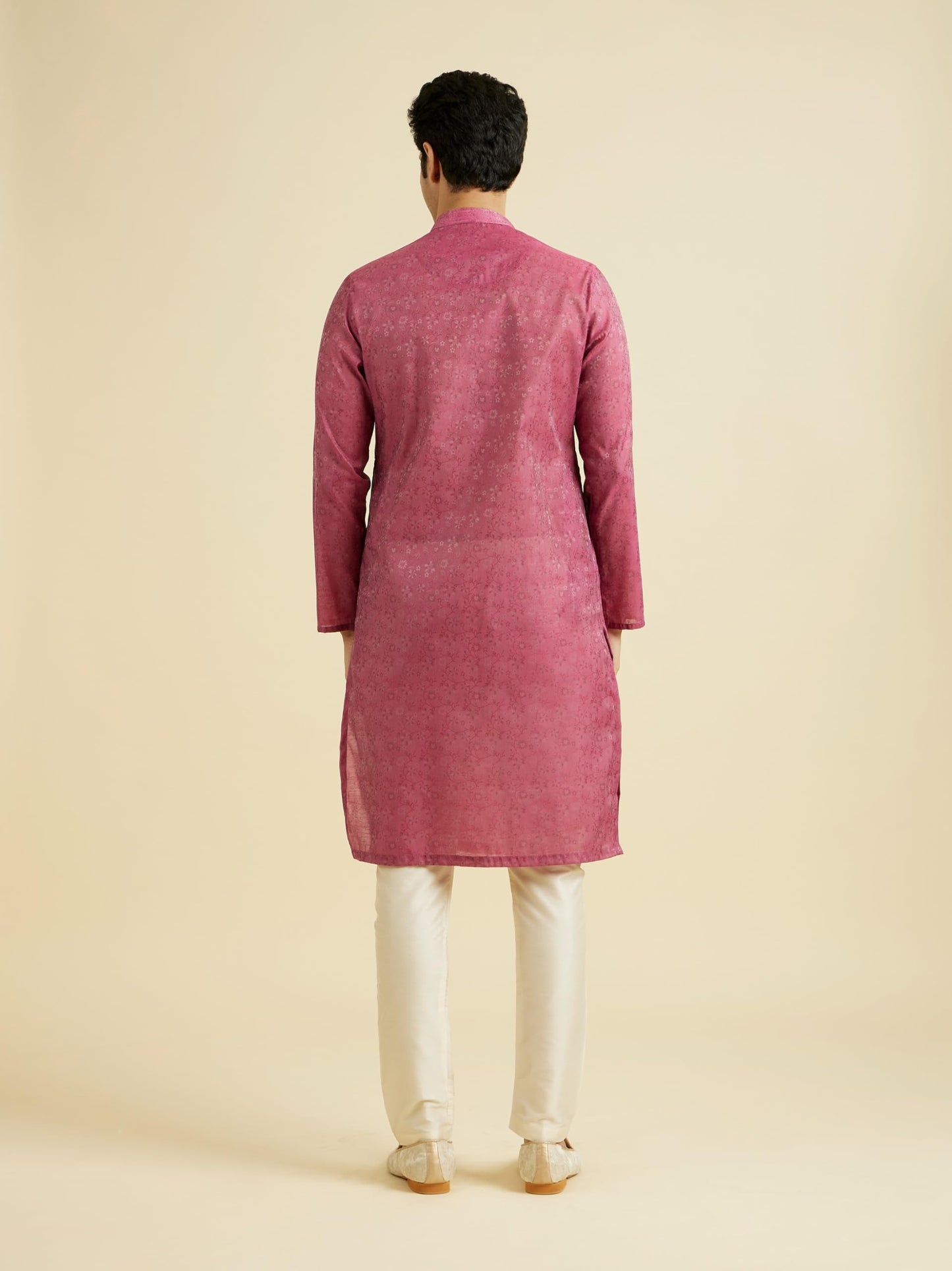 Manyavar Men's Cotton Blend Self Design Kurta Pyjama Set (2pcs)