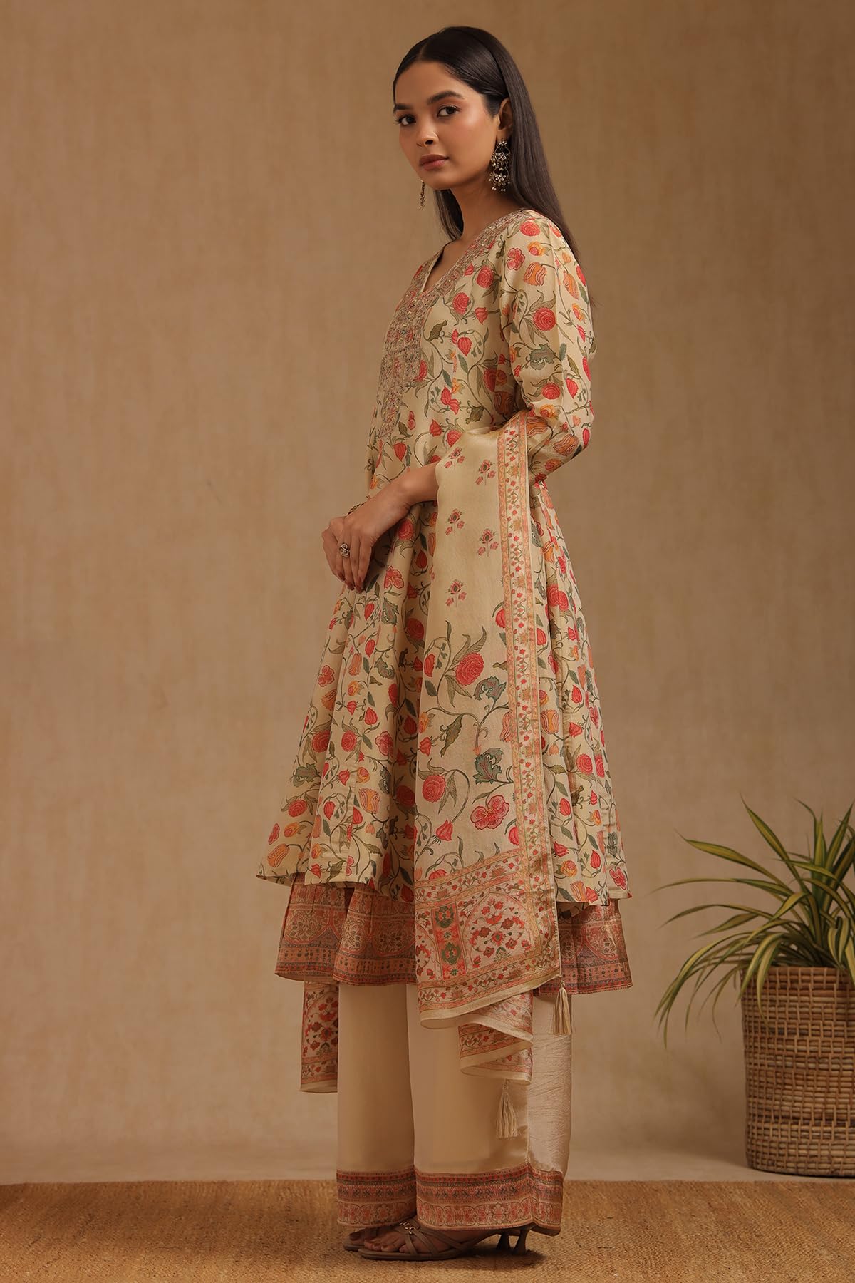 Soch Womens Tissue Floral Print Suit Set With Zari