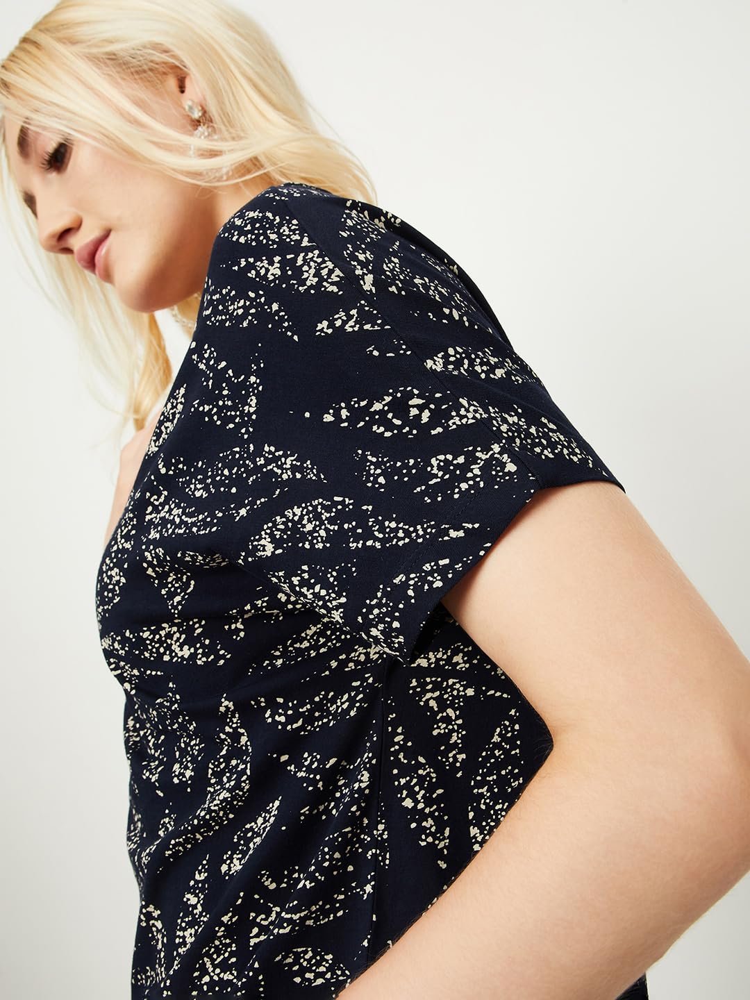 Max Women's Cotton Abstract Printed Regular Fit T-Shirt (SU24ELITE02NAVY)_L