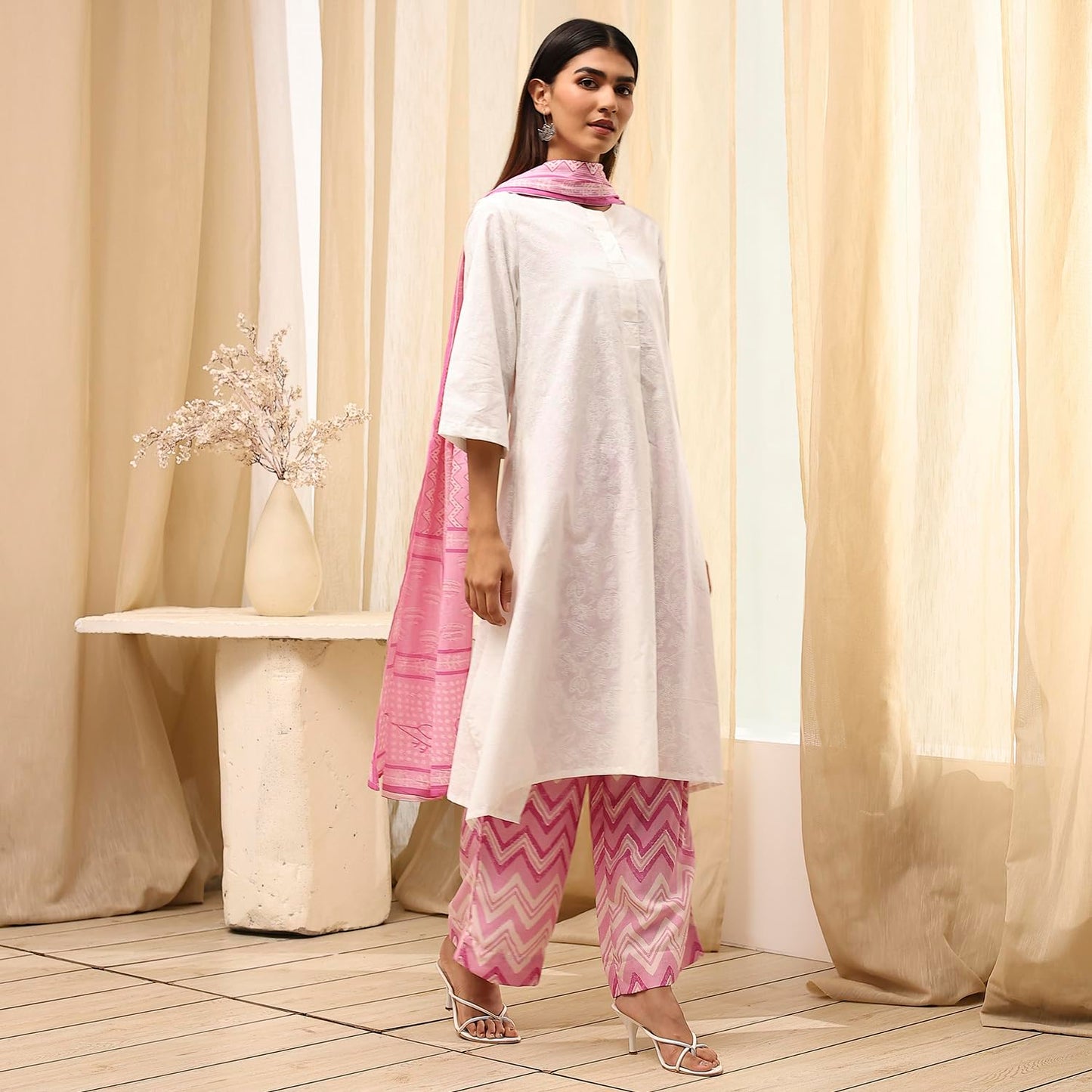 Biba Women's 60'S Cambric Kurta Set (SKD8052ESS25PNK_Pink