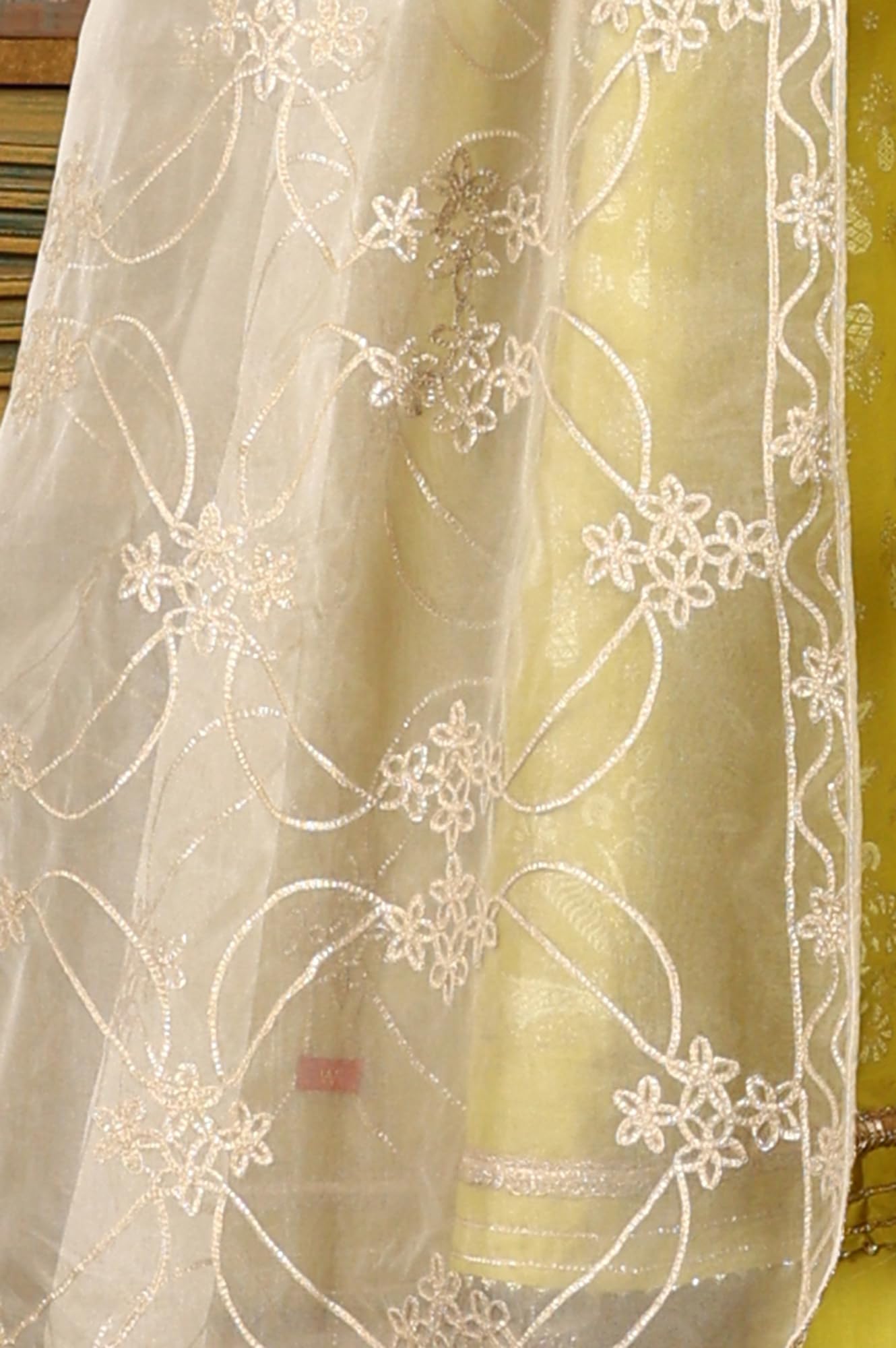 W for Woman Green Glitter Printed Embellished Sleeveless Flared Kurta, Culottes and Embroidered Dupatta Set (Size: 3XL)-24AUWS11714-124510