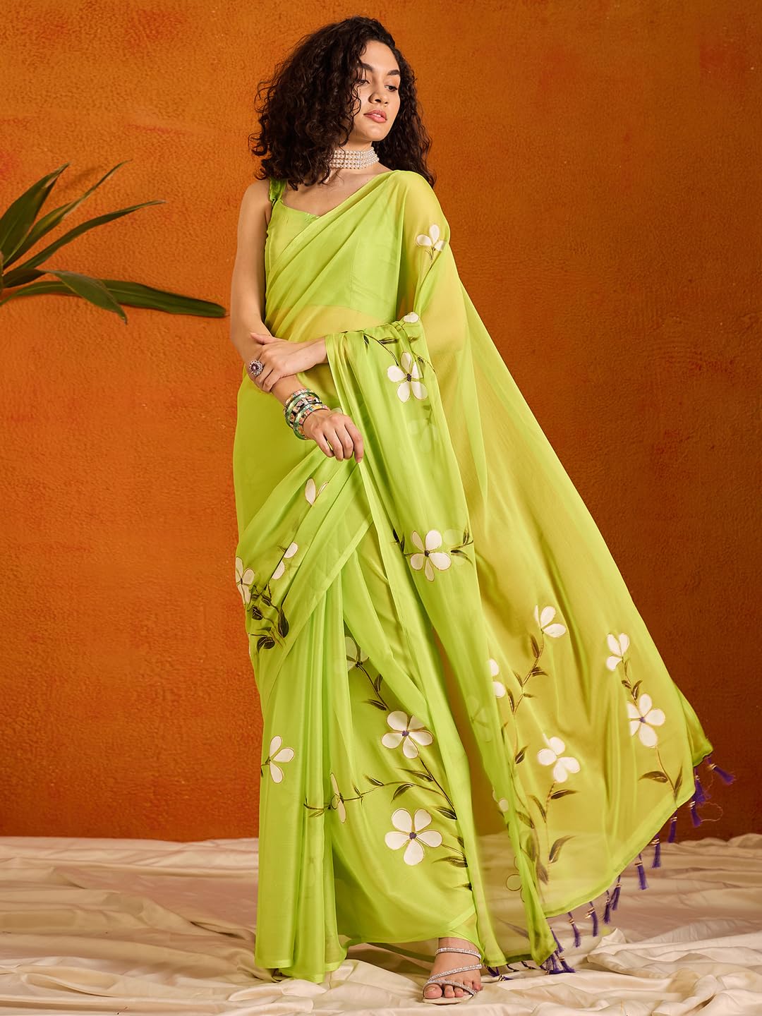 SAREE MALL Women's Light Green Chiffon Botanical Printed Saree With Unstitched Blouse Piece (PAINTING105_SU)