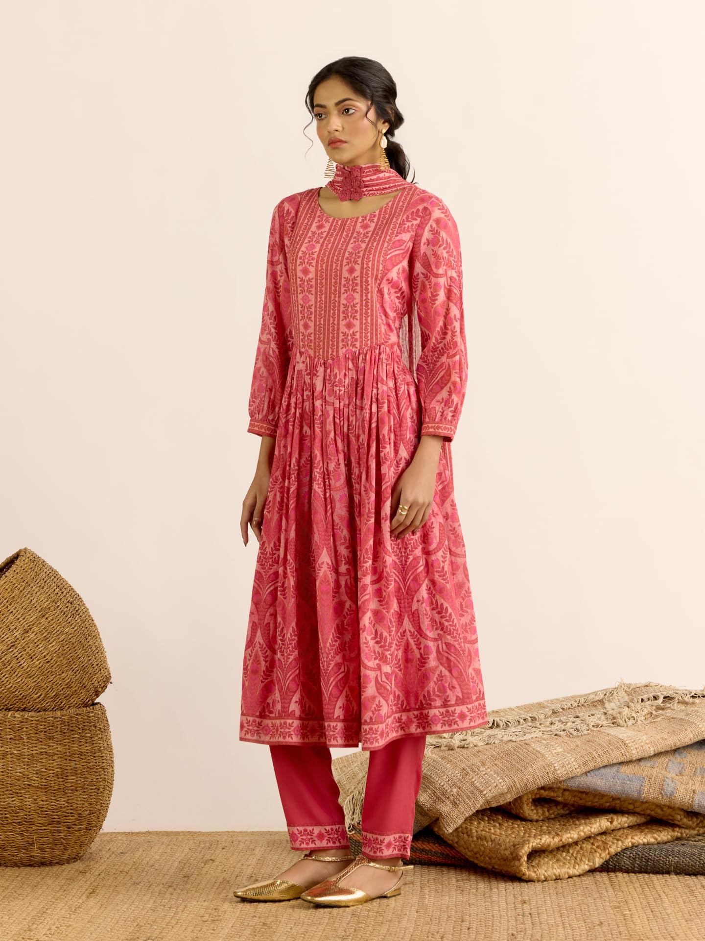 Aarke Ritu Kumar Bubblegum Pink Delilah Kurta With Pant And Dupatta