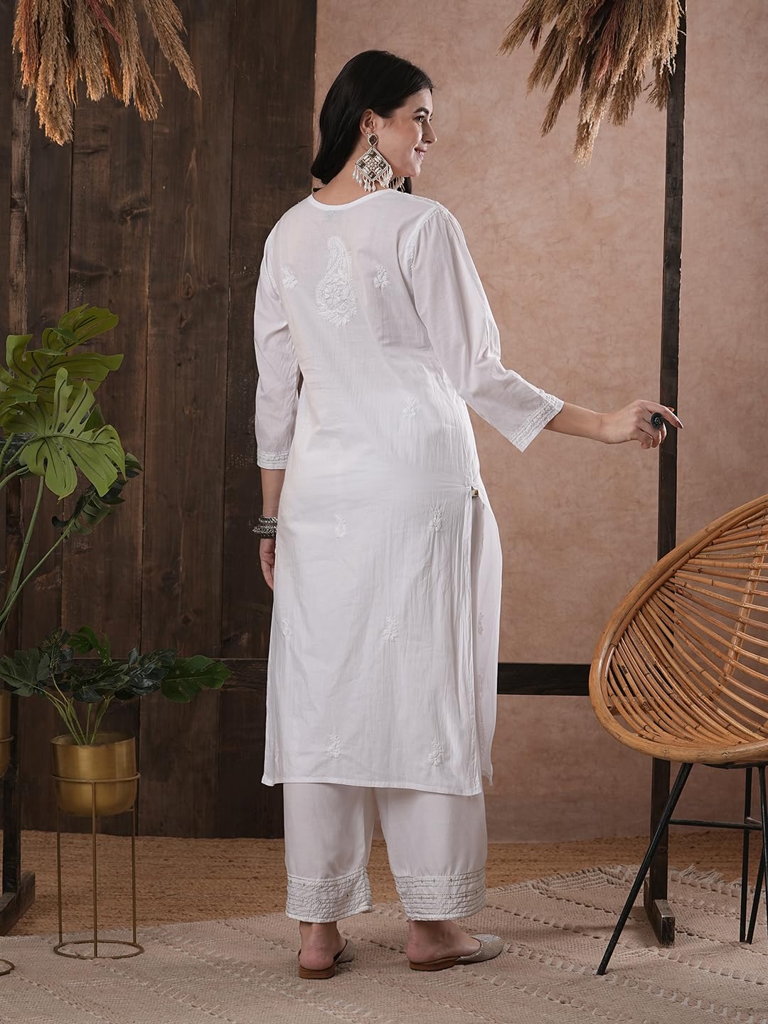 Ada Lucknow Chikankari Cotton Regular Fit Kurta for Women Hand Embroidered Tunic Kurti A332395 White (Large)