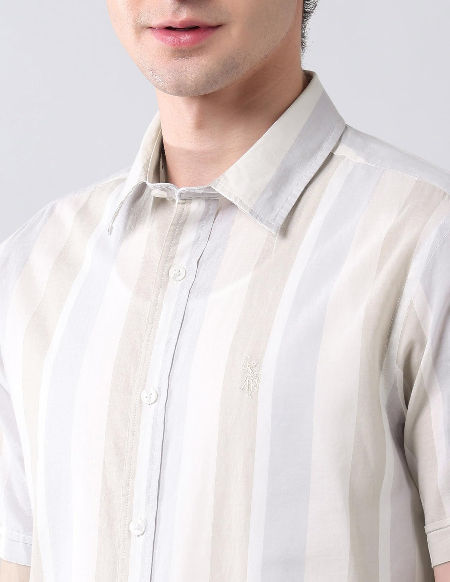 U.S. POLO ASSN. Men's Striped Tailored Fit Shirt (USSHT2582_Ivory