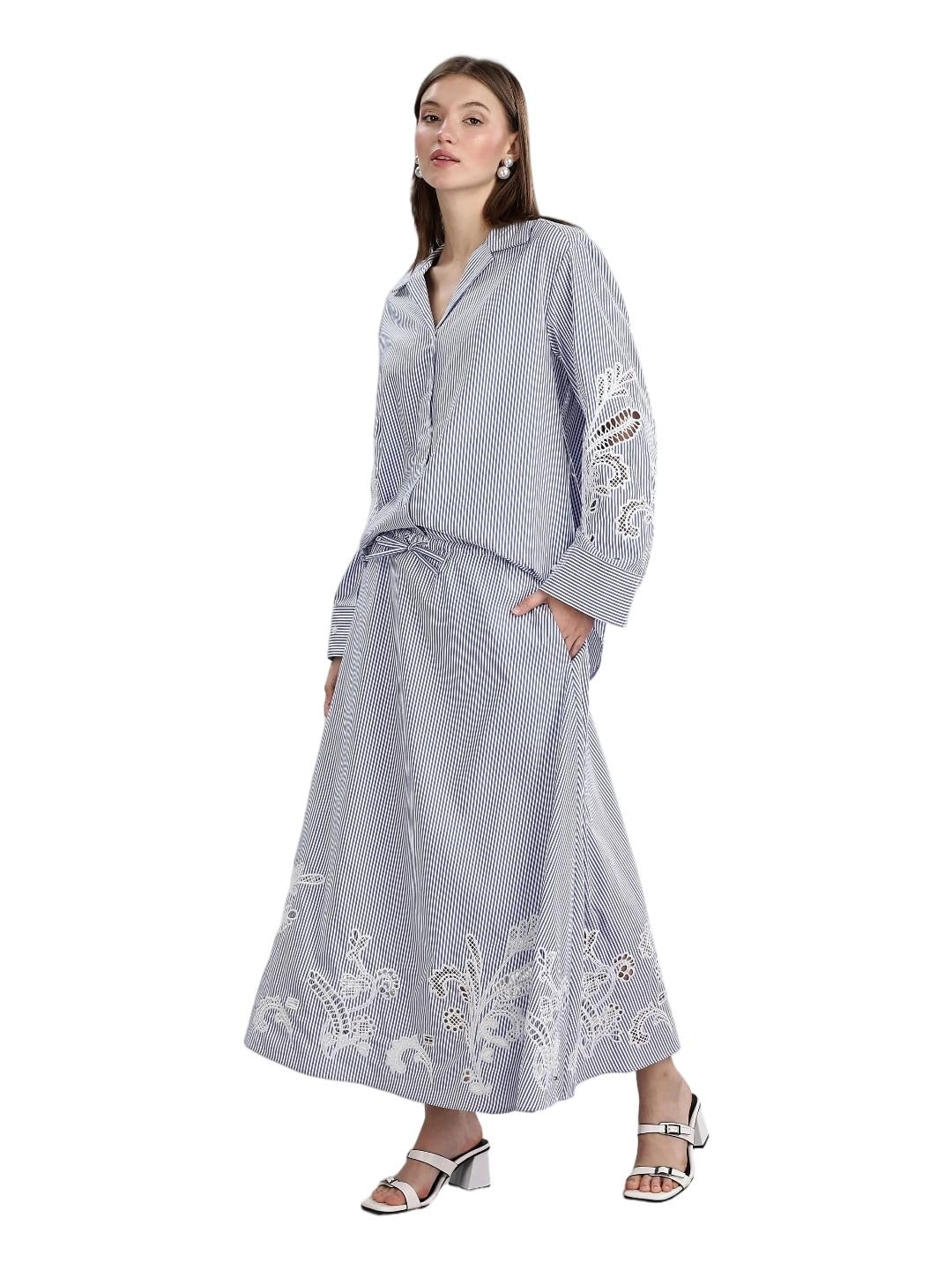 Relaxed Fit Striped Mid Rise Skirt