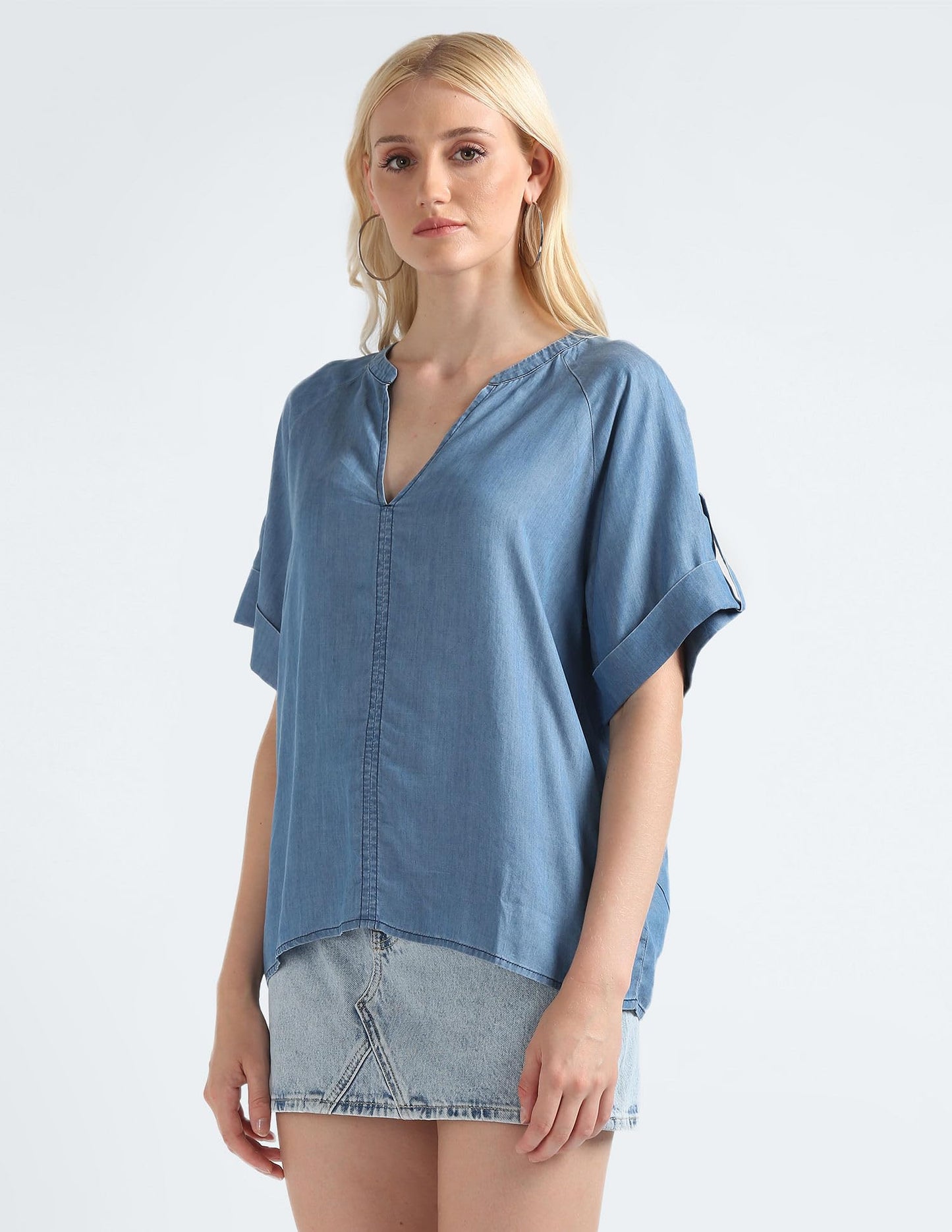 Tommy Hilfiger Blue Lyocell Women's V-Neck Solid Short Sleeve Top (L)