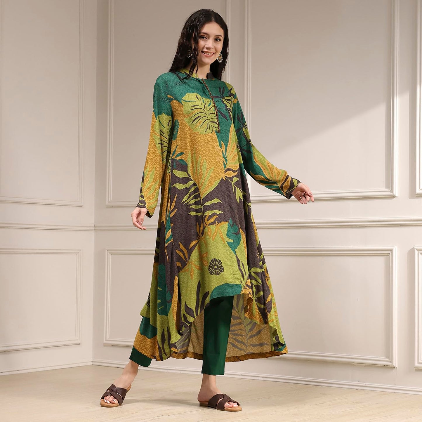 BIBA Women's Rayon Printed Straight Kurta