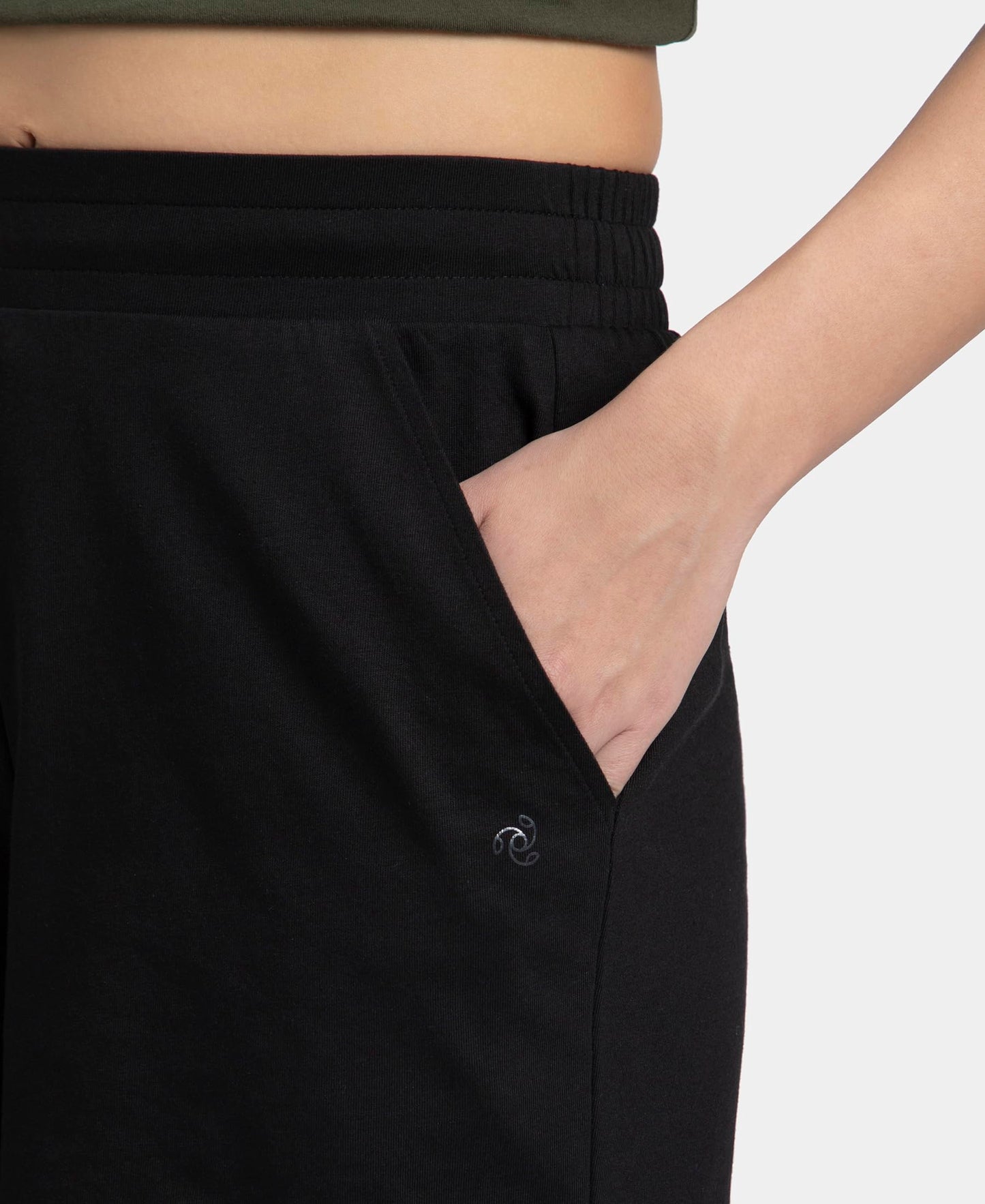 Jockey A157 Womens Super Combed Cotton Rich Straight Fit Shorts with Side Pockets_Black_S