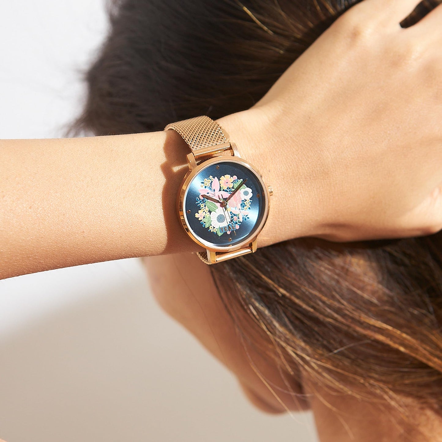 TEAL BY CHUMBAK Round Dial Analog Hand Watch for Women | Wrist Watch for Teenage Girls | Ladies Ghadi | Gifts for Women/Girls/Ladies | Stylish Fashion Watch for Casual/Work