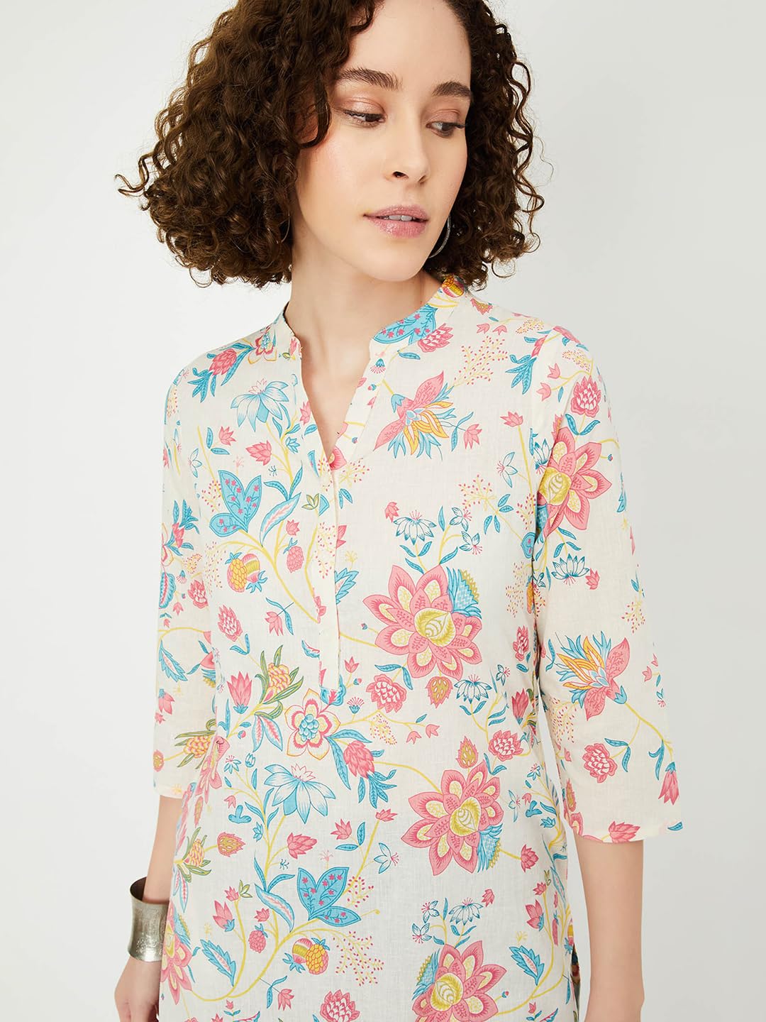 Max Women's Cambric Regular Fit Kurta (SFPKSU24SH_Off White_M