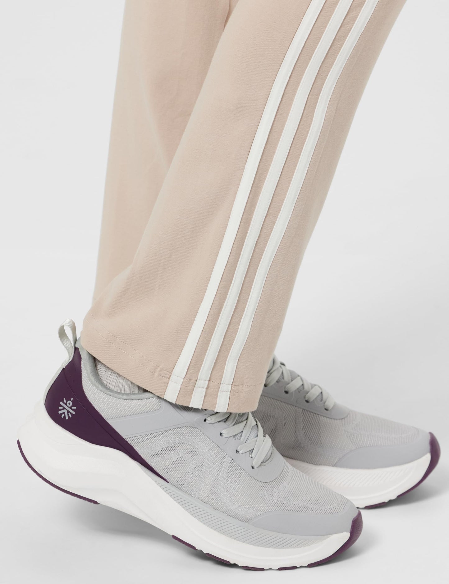 Adidas Women's Regular Pants (IM4823_WONTAU/White